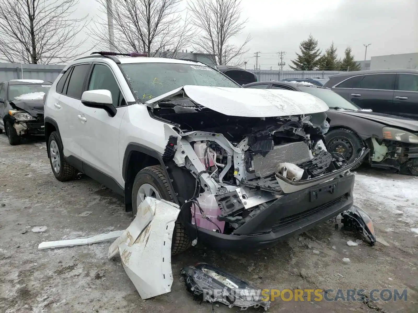 1 Photograph of a damaged car 2T3B1RFV8LC115928 TOYOTA RAV4 2020