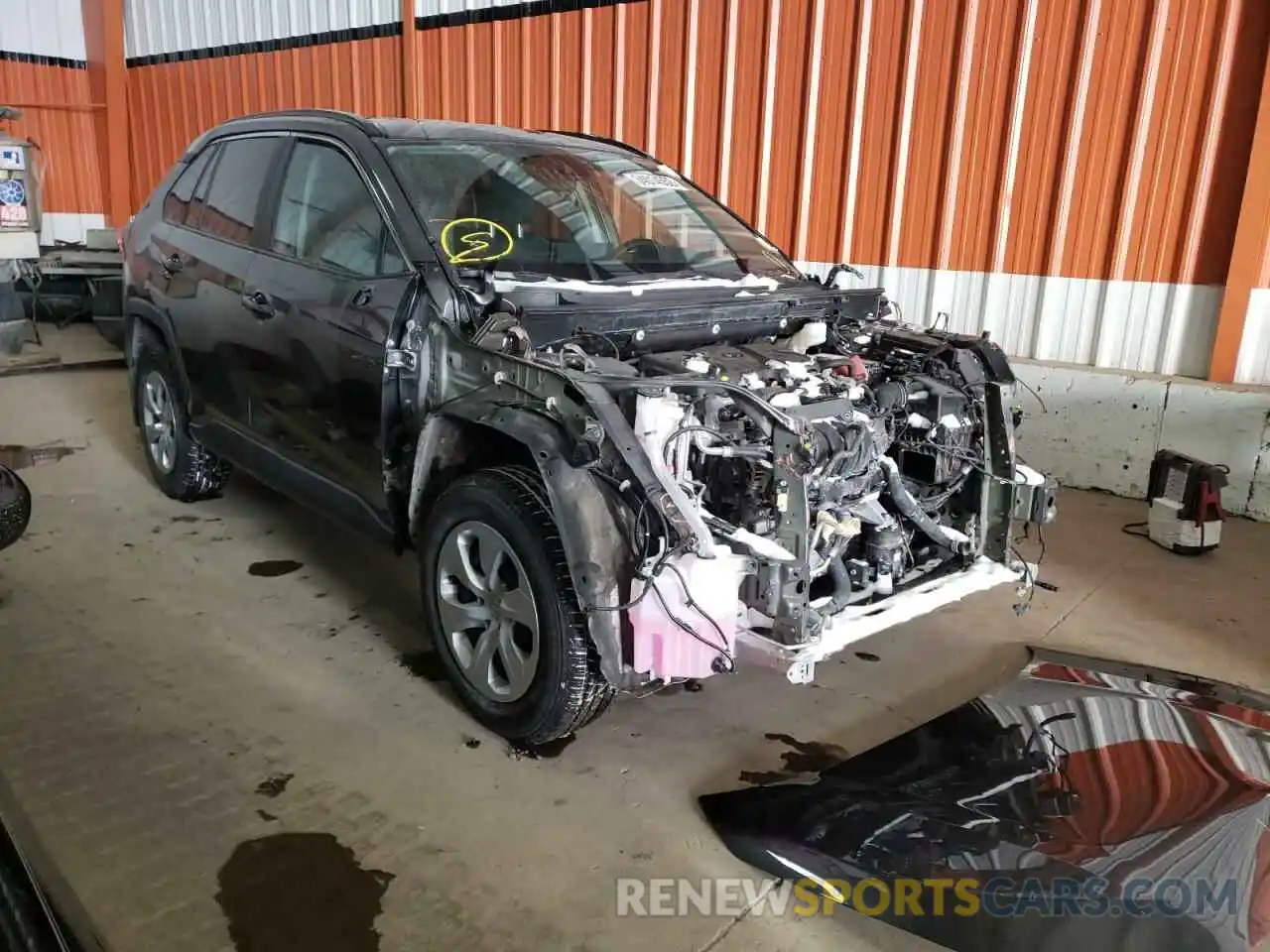 1 Фотография поврежденного автомобиля 2T3B1RFVXLC122377 TOYOTA RAV4 2020