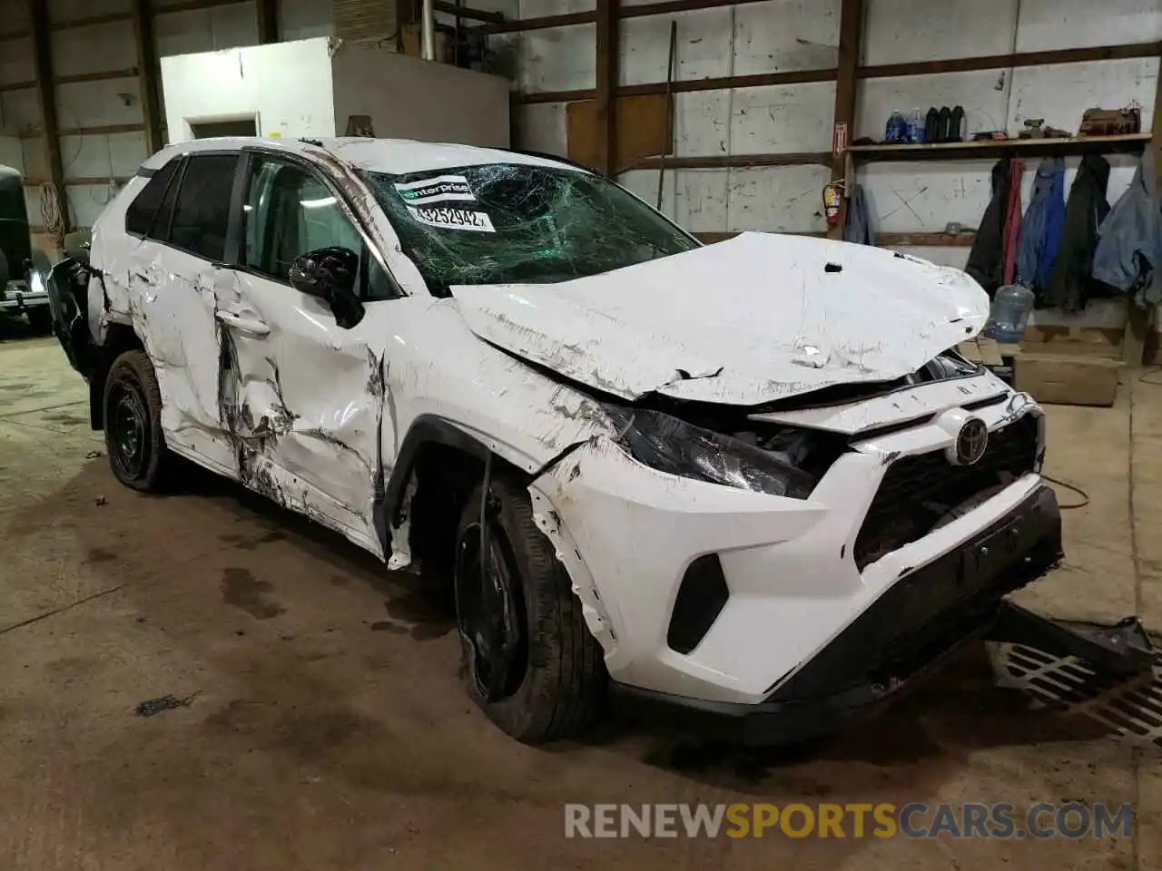 1 Photograph of a damaged car 2T3B1RFVXLW091002 TOYOTA RAV4 2020