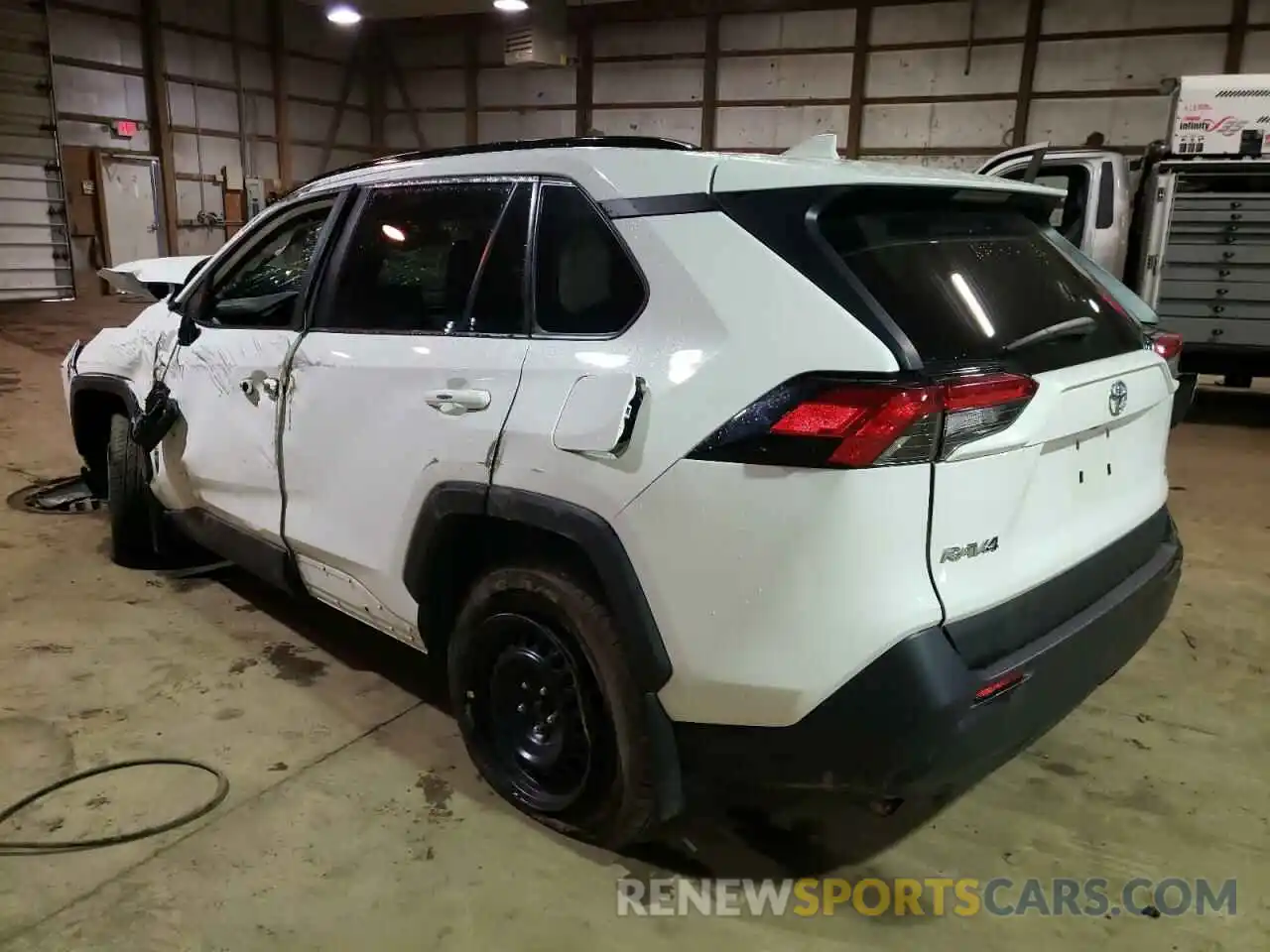 3 Photograph of a damaged car 2T3B1RFVXLW091002 TOYOTA RAV4 2020