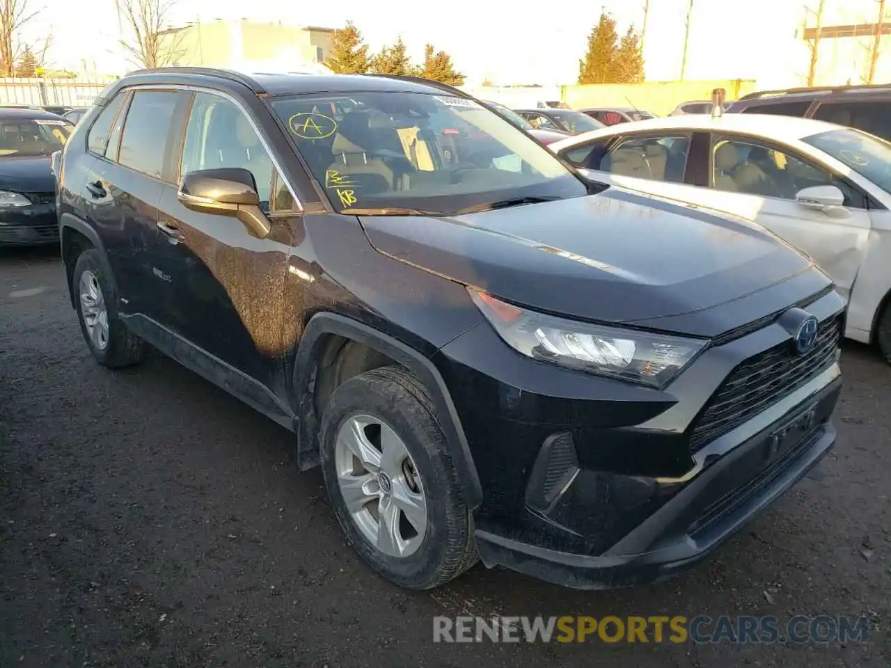 1 Photograph of a damaged car 2T3BWRFV5LW094844 TOYOTA RAV4 2020