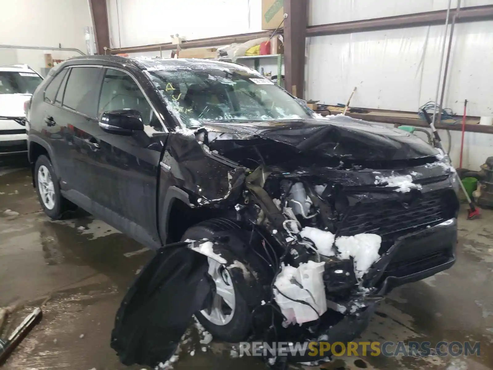 1 Photograph of a damaged car 2T3BWRFV7LW094683 TOYOTA RAV4 2020