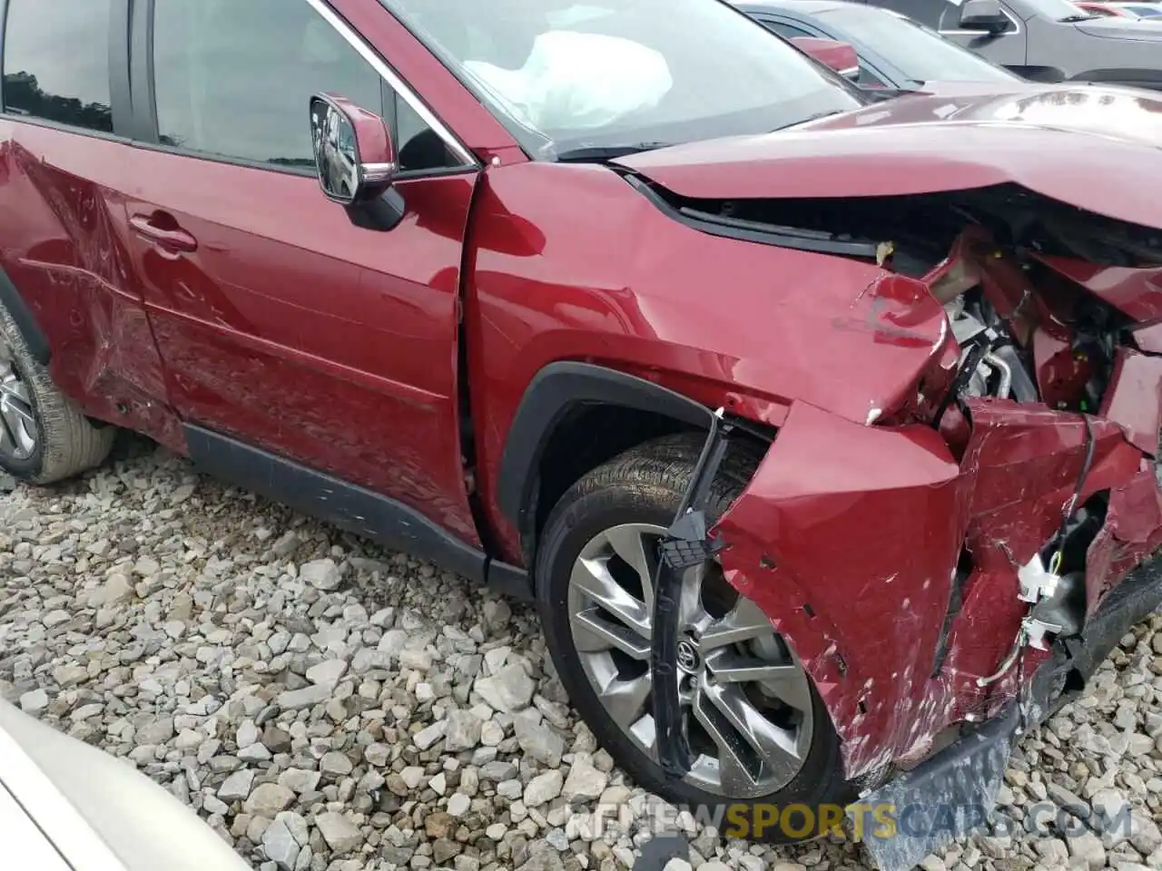 9 Photograph of a damaged car 2T3C1RFV0LC036547 TOYOTA RAV4 2020