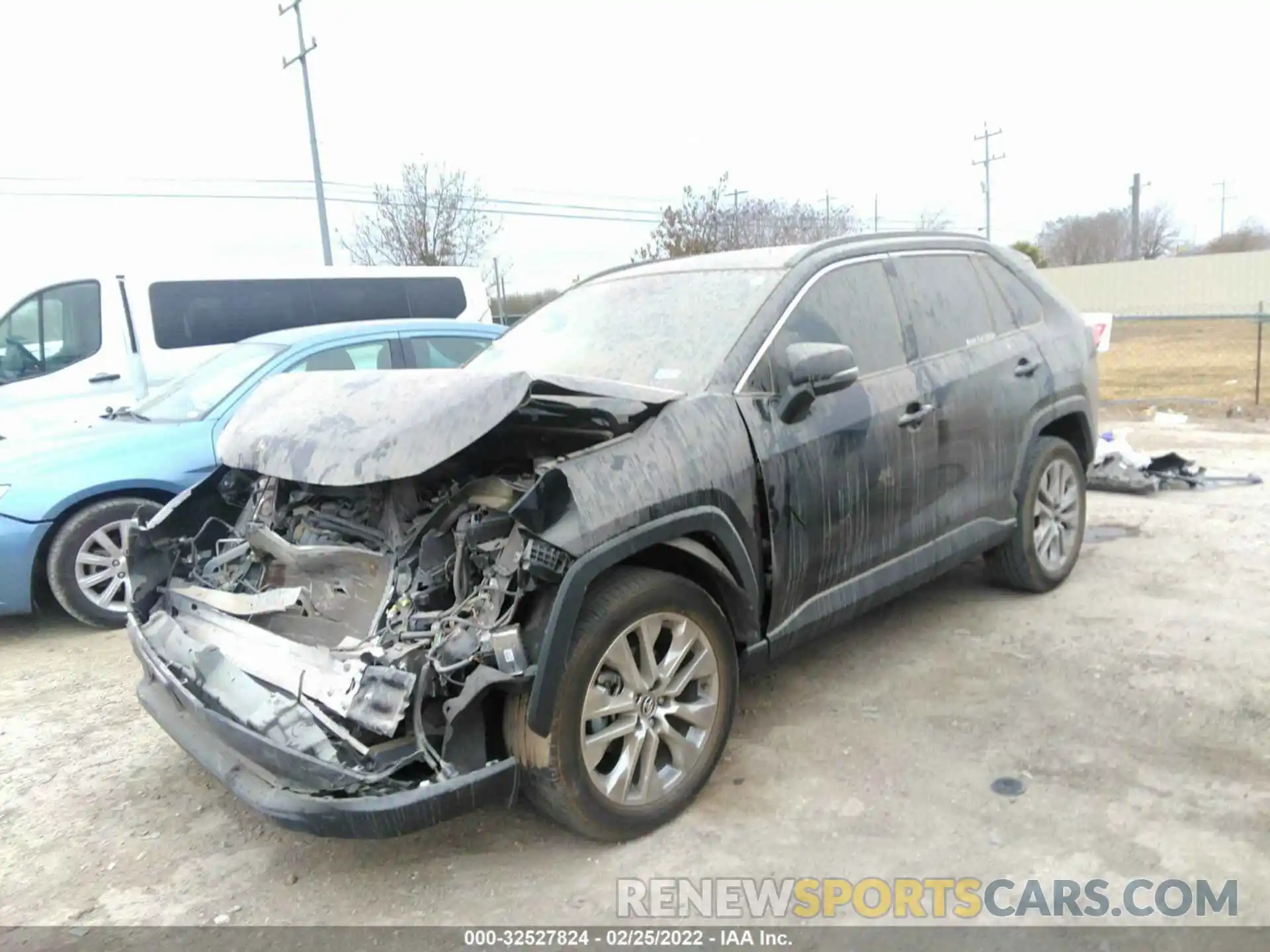 2 Фотография поврежденного автомобиля 2T3C1RFV0LC041103 TOYOTA RAV4 2020