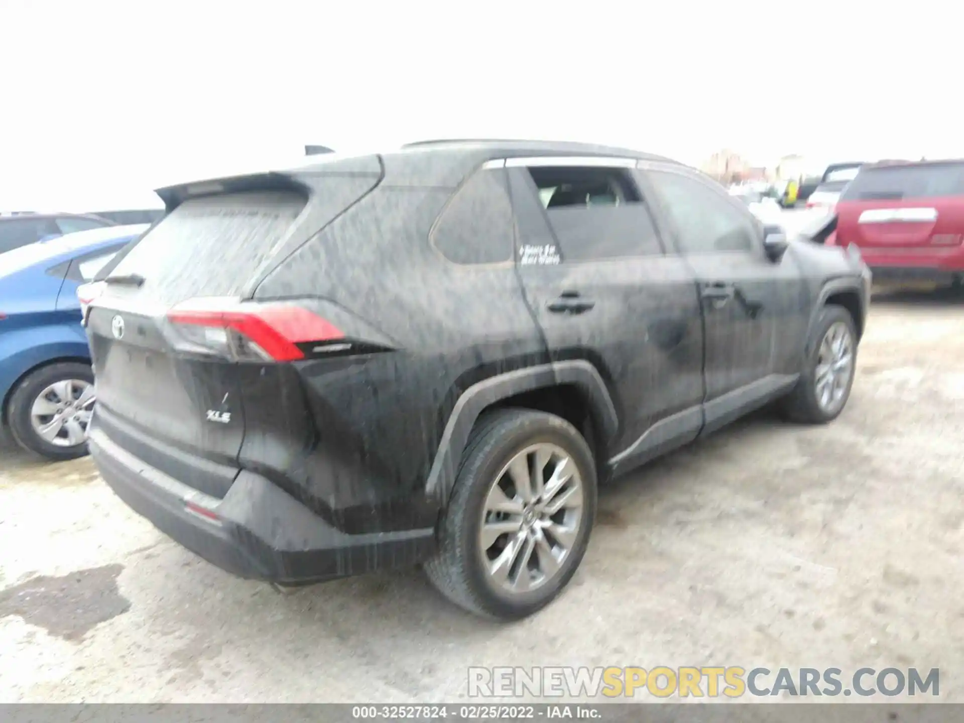 4 Фотография поврежденного автомобиля 2T3C1RFV0LC041103 TOYOTA RAV4 2020