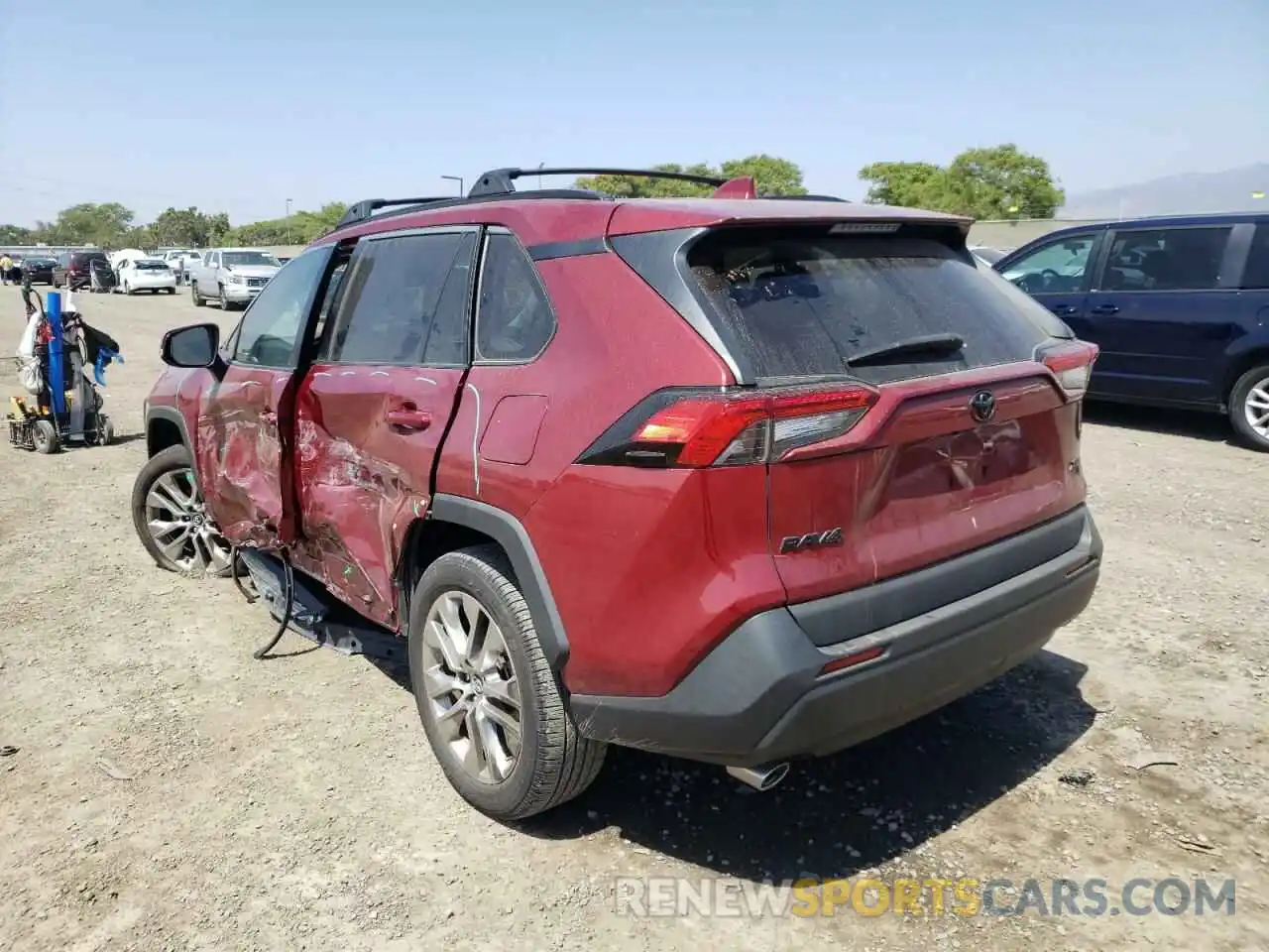 3 Photograph of a damaged car 2T3C1RFV0LW065254 TOYOTA RAV4 2020