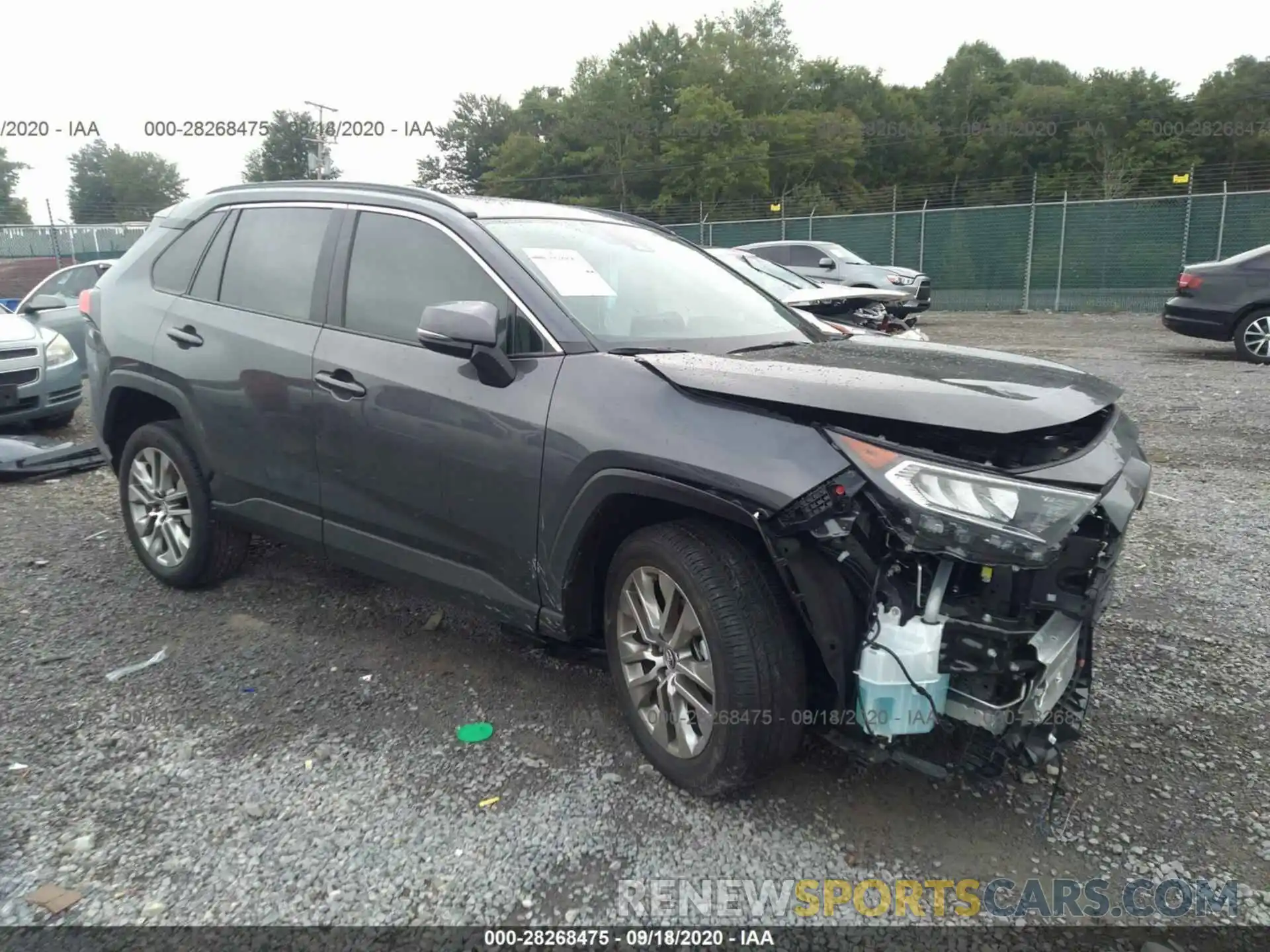 13 Photograph of a damaged car 2T3C1RFV0LW086427 TOYOTA RAV4 2020