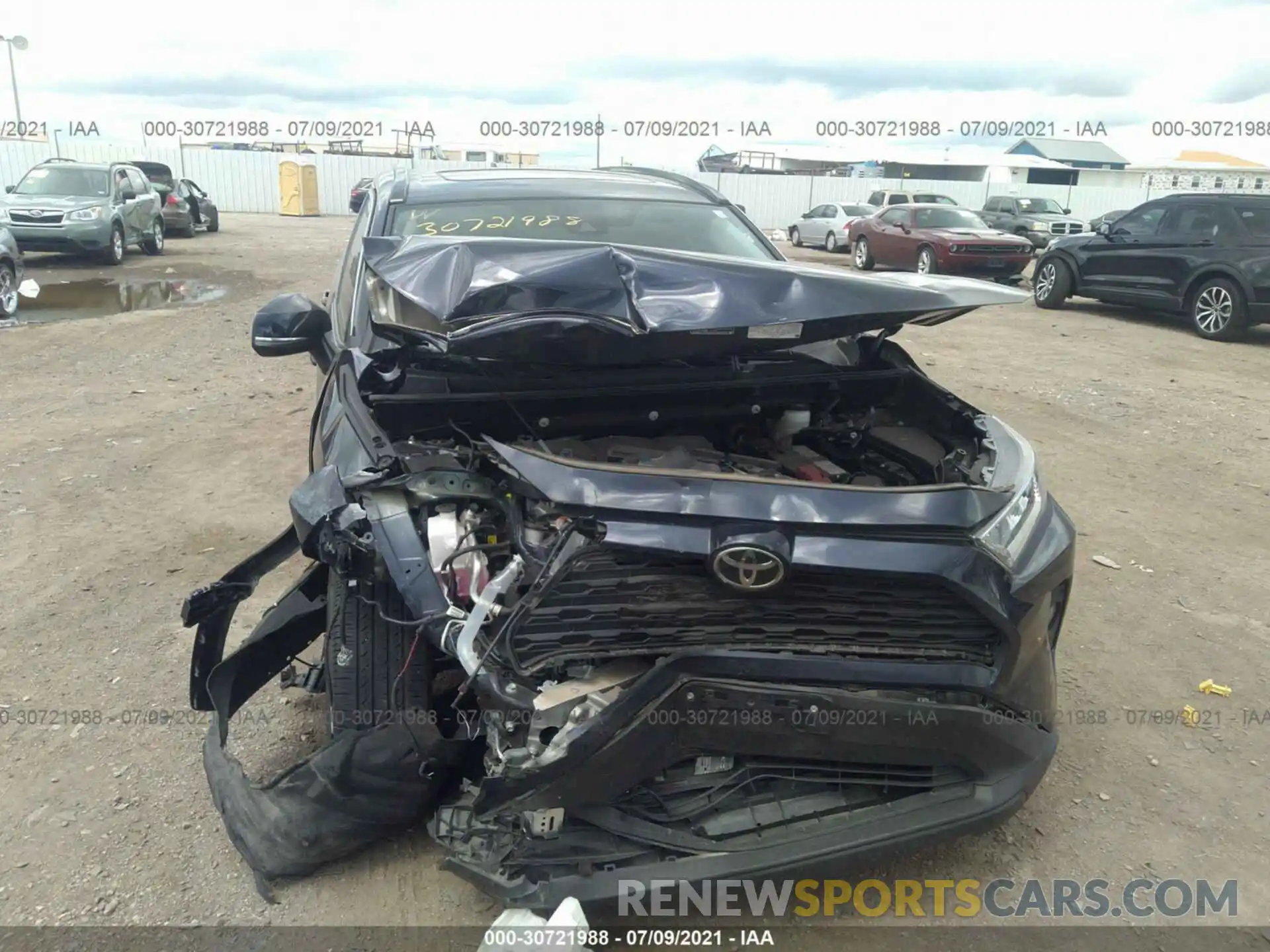 6 Photograph of a damaged car 2T3C1RFV0LW092180 TOYOTA RAV4 2020