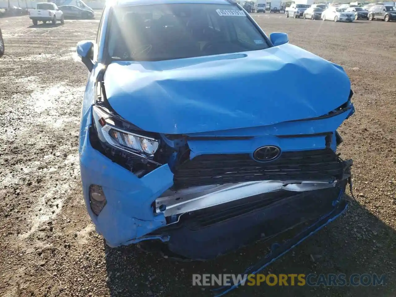 9 Photograph of a damaged car 2T3C1RFV0LW094334 TOYOTA RAV4 2020