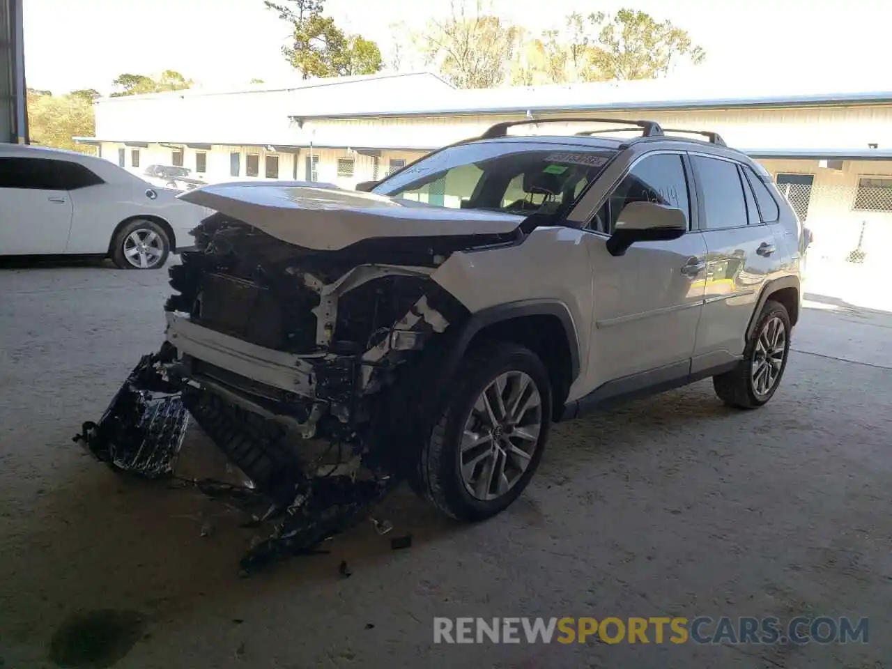 2 Photograph of a damaged car 2T3C1RFV1LC033916 TOYOTA RAV4 2020