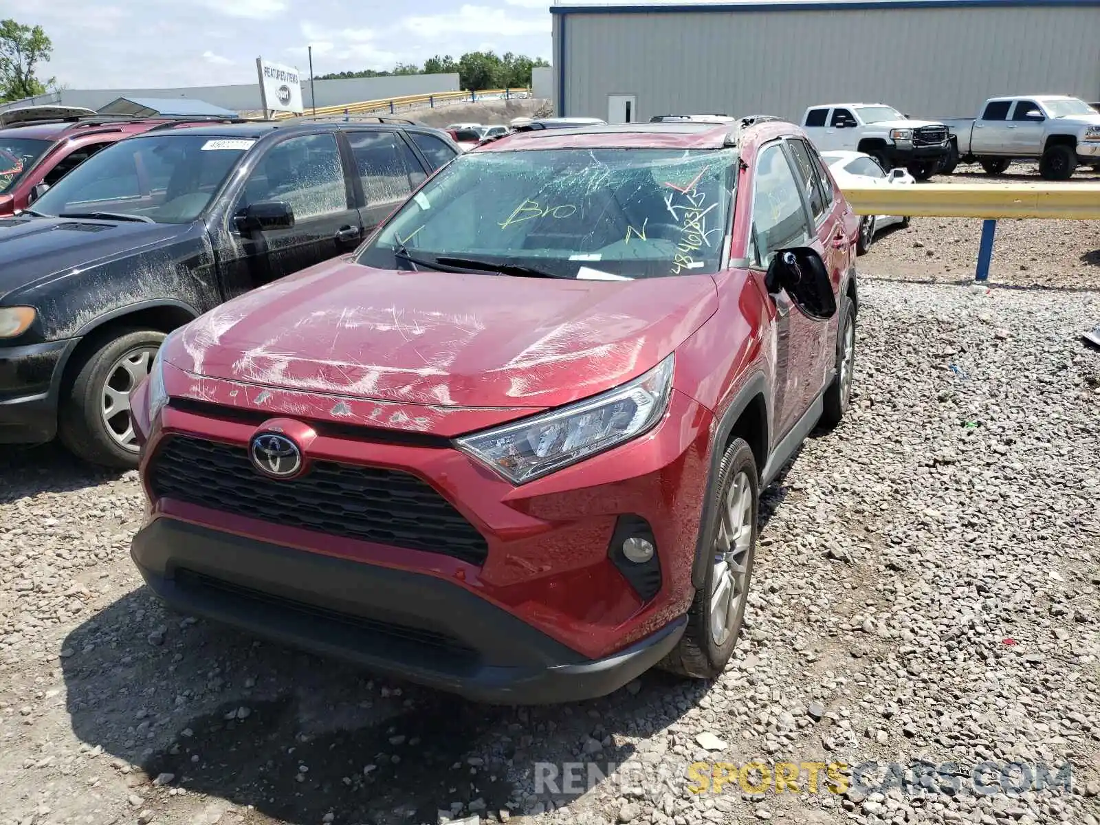 2 Photograph of a damaged car 2T3C1RFV1LC040512 TOYOTA RAV4 2020