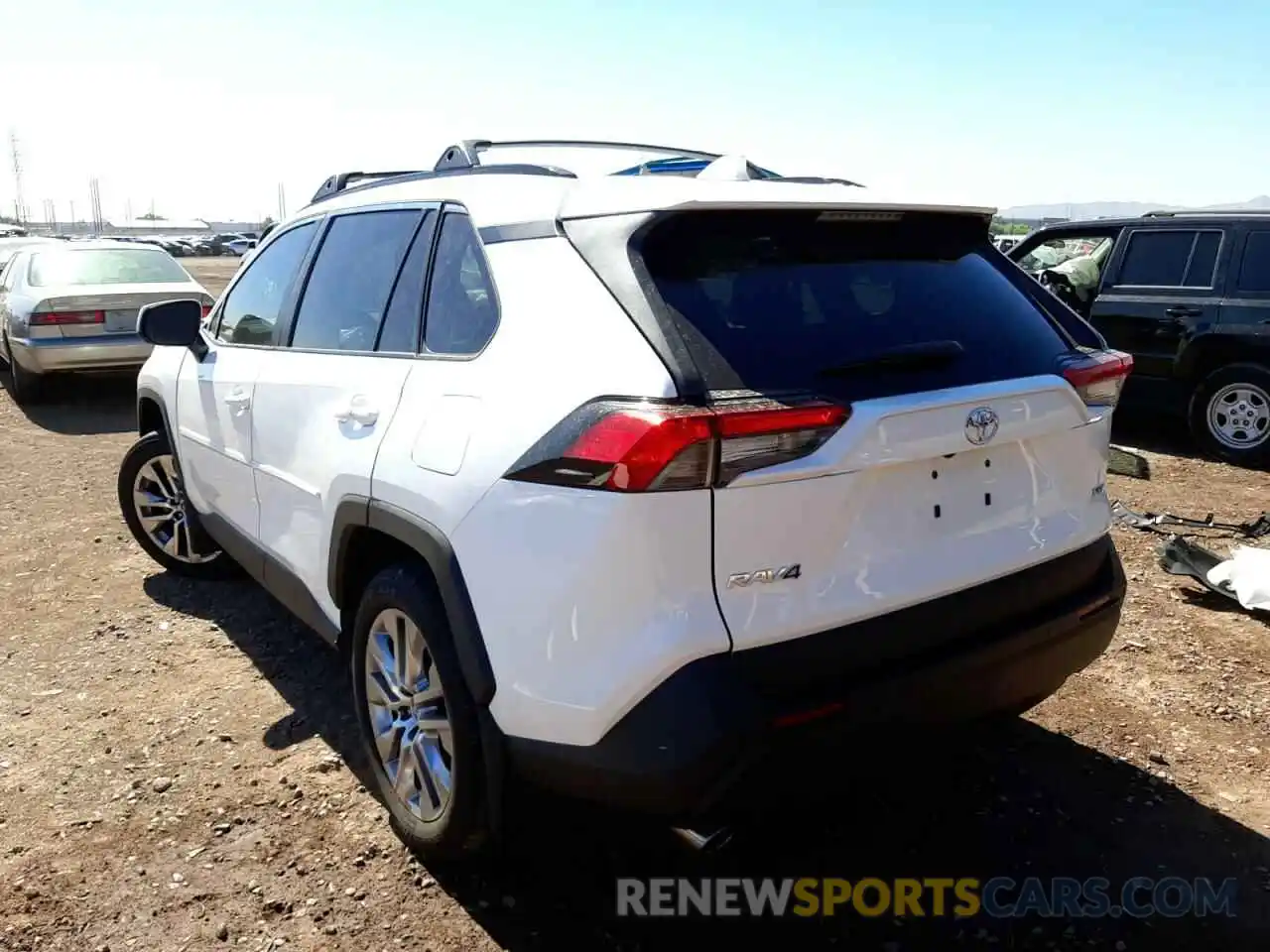 3 Photograph of a damaged car 2T3C1RFV1LC072795 TOYOTA RAV4 2020