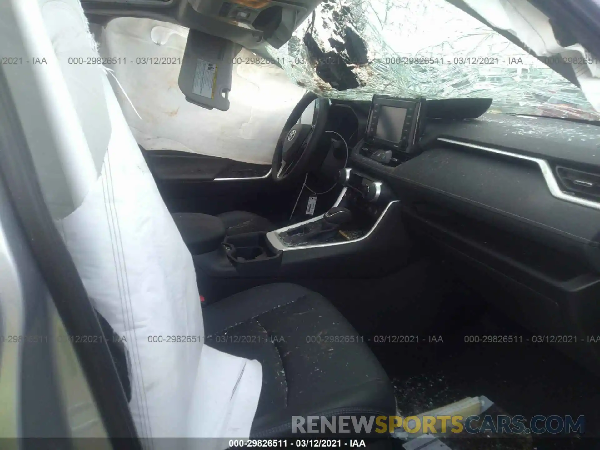 5 Photograph of a damaged car 2T3C1RFV1LC082811 TOYOTA RAV4 2020