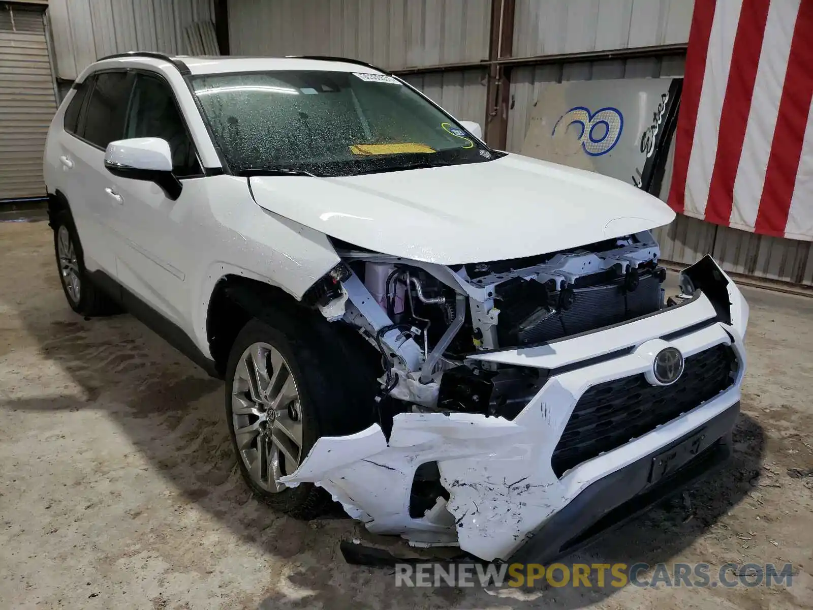 1 Photograph of a damaged car 2T3C1RFV1LW089479 TOYOTA RAV4 2020