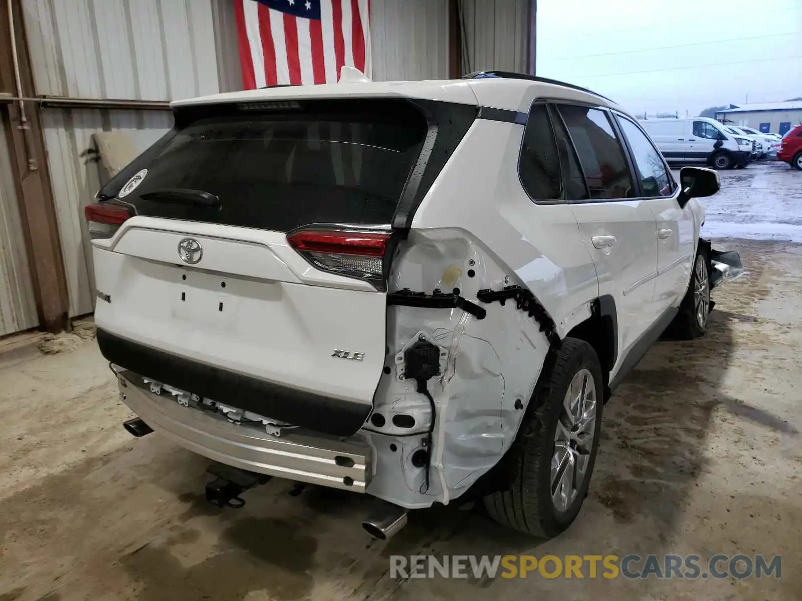 4 Photograph of a damaged car 2T3C1RFV1LW089479 TOYOTA RAV4 2020