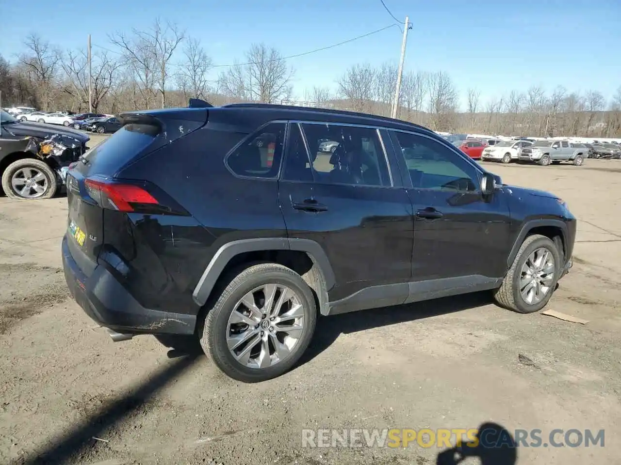 3 Photograph of a damaged car 2T3C1RFV1LW094536 TOYOTA RAV4 2020