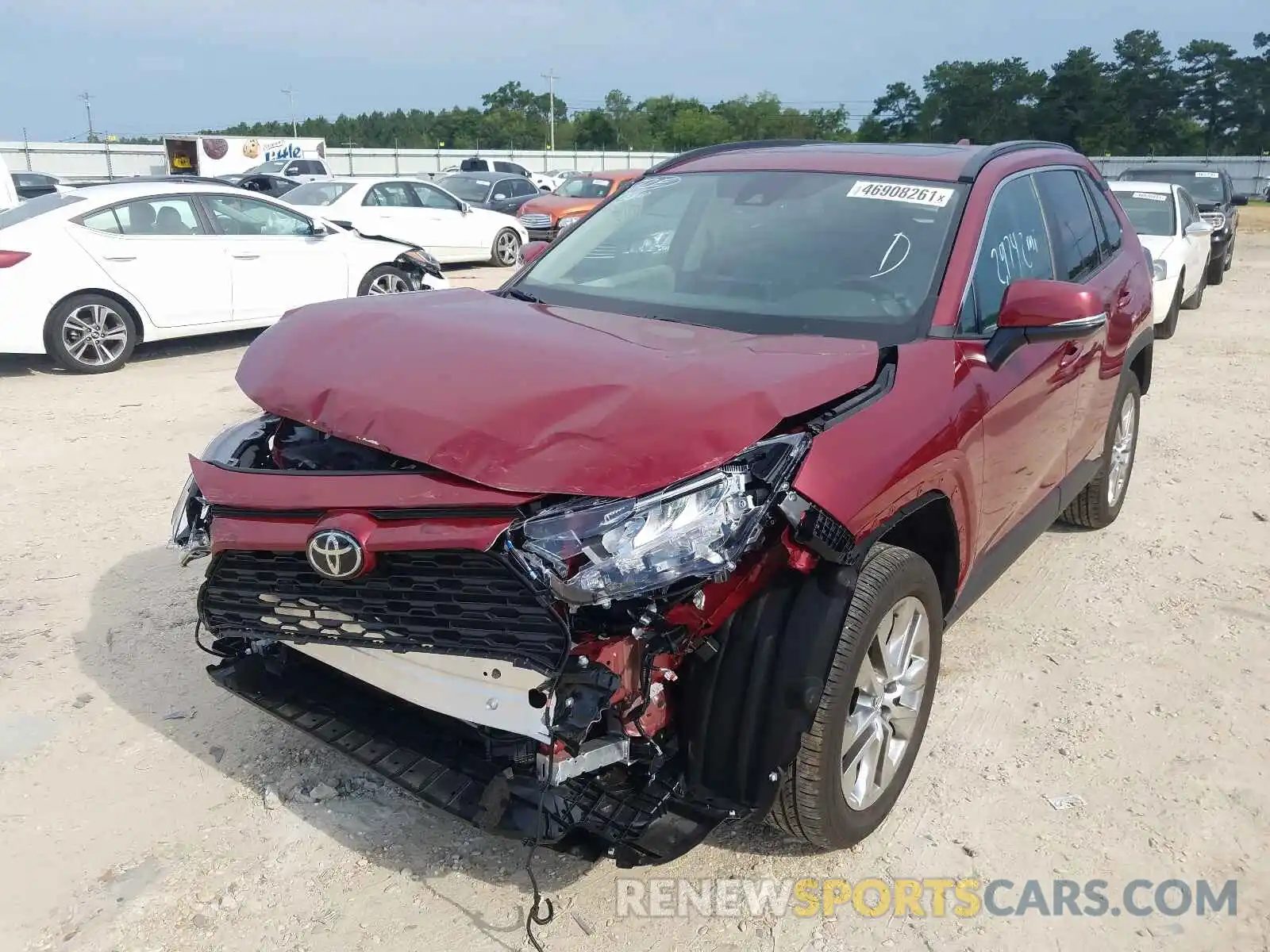 2 Photograph of a damaged car 2T3C1RFV1LW095315 TOYOTA RAV4 2020