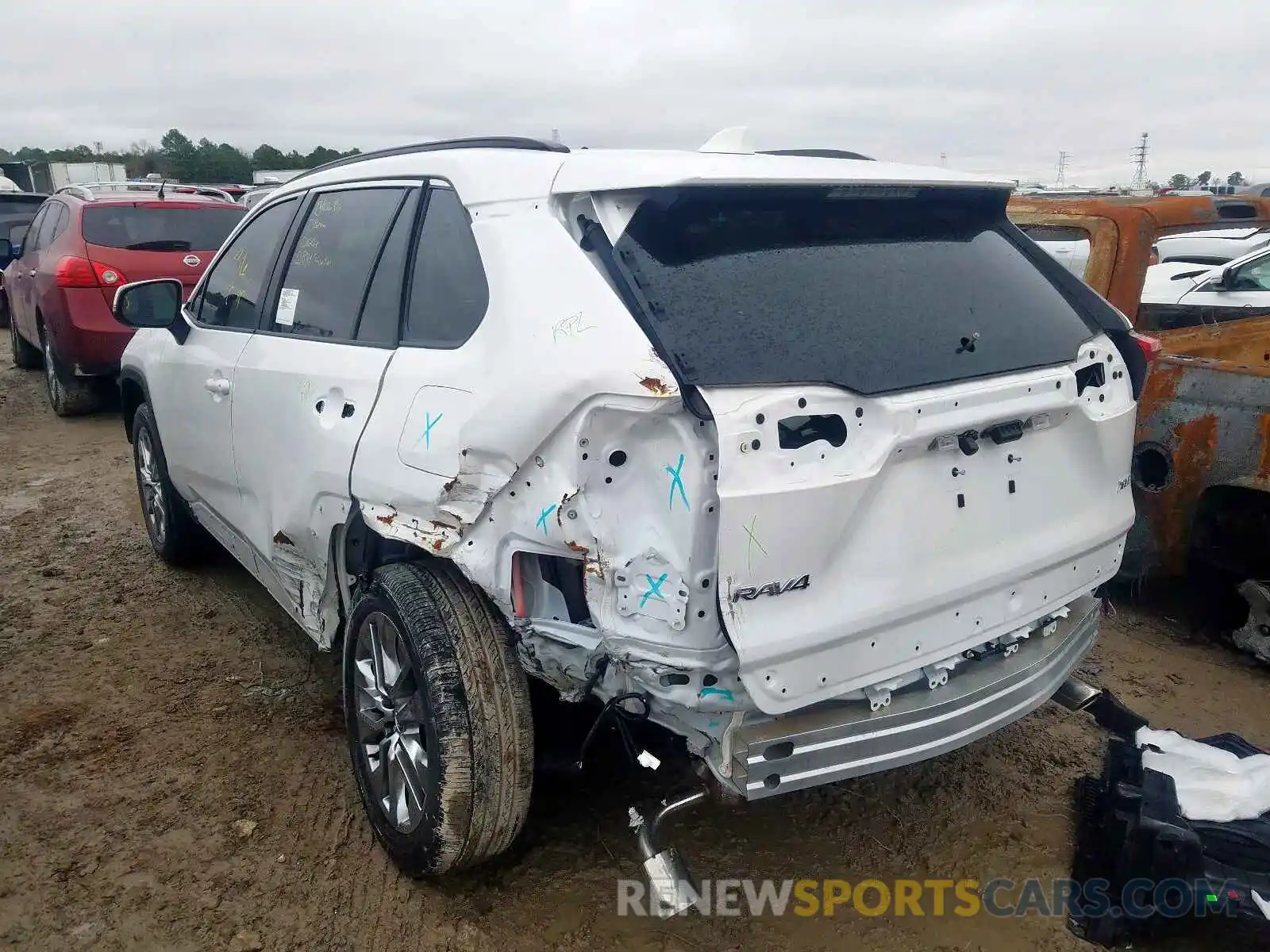 3 Фотография поврежденного автомобиля 2T3C1RFV2LC036596 TOYOTA RAV4 2020