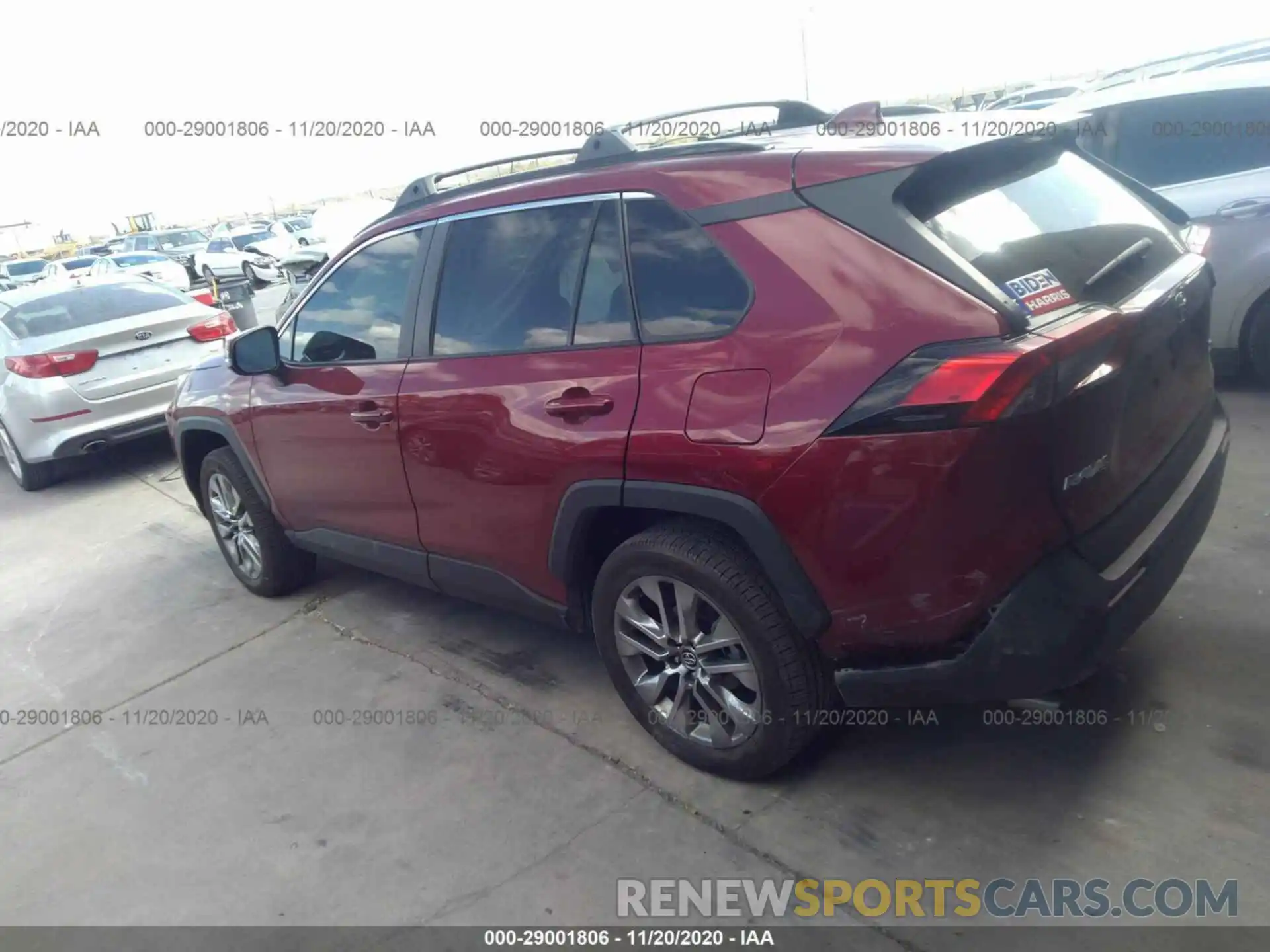 3 Photograph of a damaged car 2T3C1RFV2LC042317 TOYOTA RAV4 2020