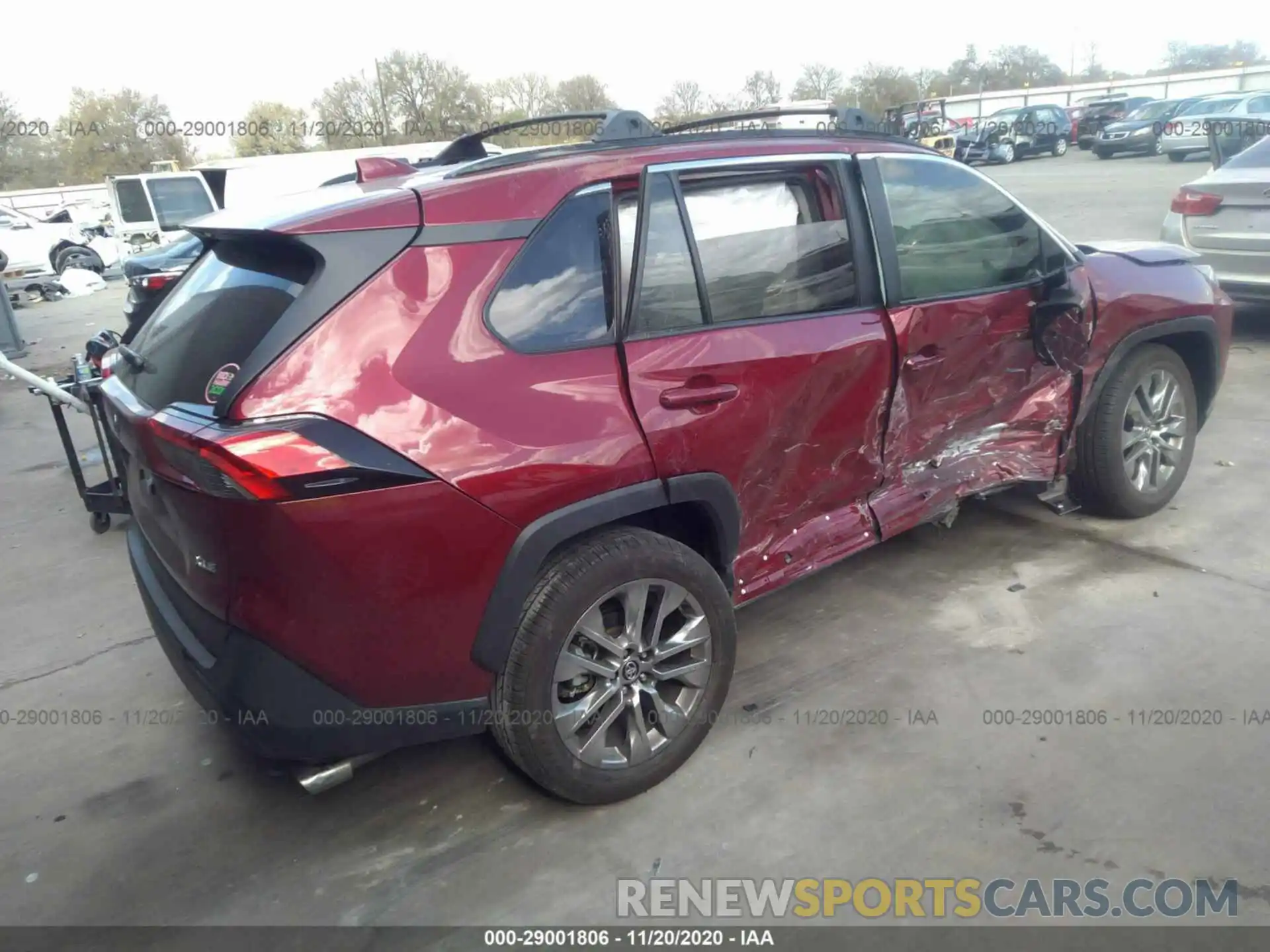 4 Photograph of a damaged car 2T3C1RFV2LC042317 TOYOTA RAV4 2020