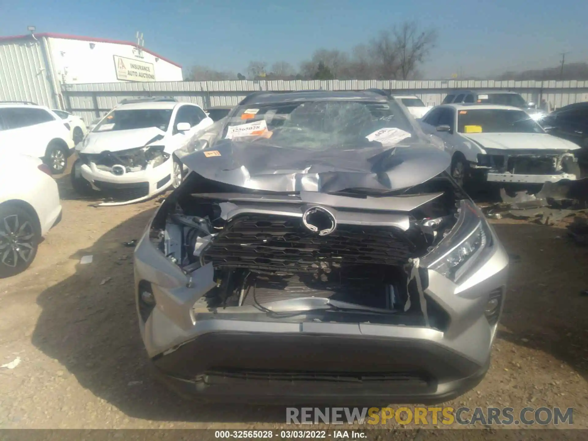 10 Photograph of a damaged car 2T3C1RFV2LC055505 TOYOTA RAV4 2020