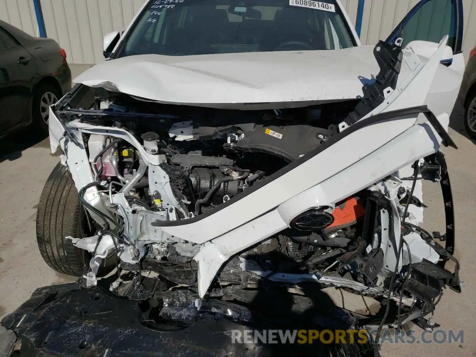 7 Фотография поврежденного автомобиля 2T3C1RFV2LC085023 TOYOTA RAV4 2020