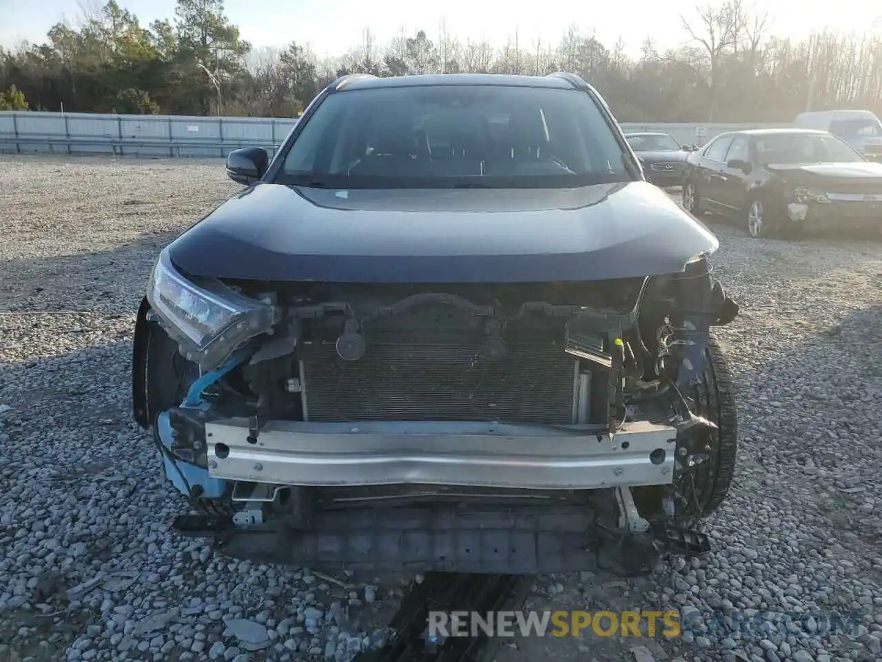 5 Photograph of a damaged car 2T3C1RFV2LW065191 TOYOTA RAV4 2020