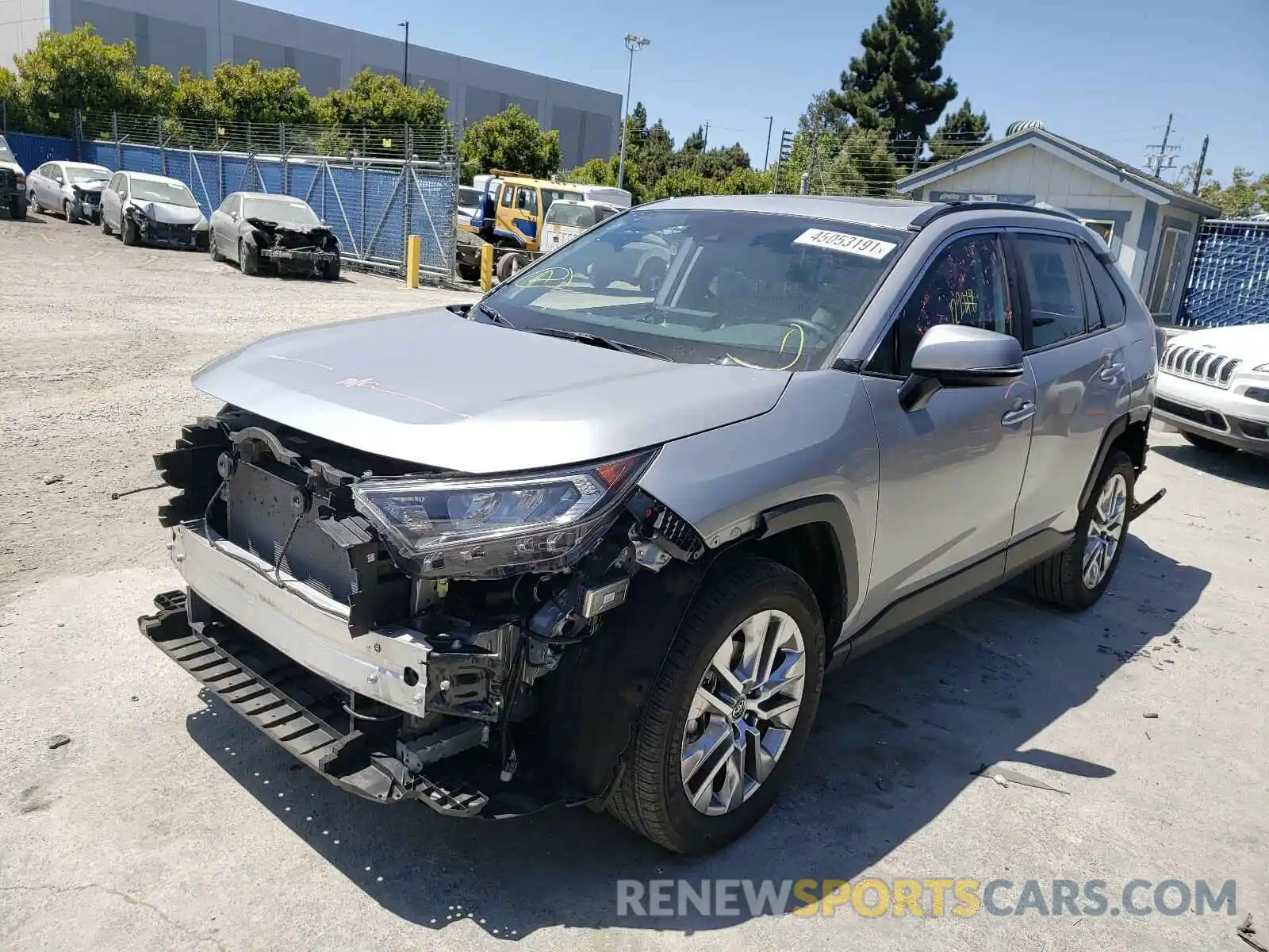 2 Photograph of a damaged car 2T3C1RFV2LW075395 TOYOTA RAV4 2020