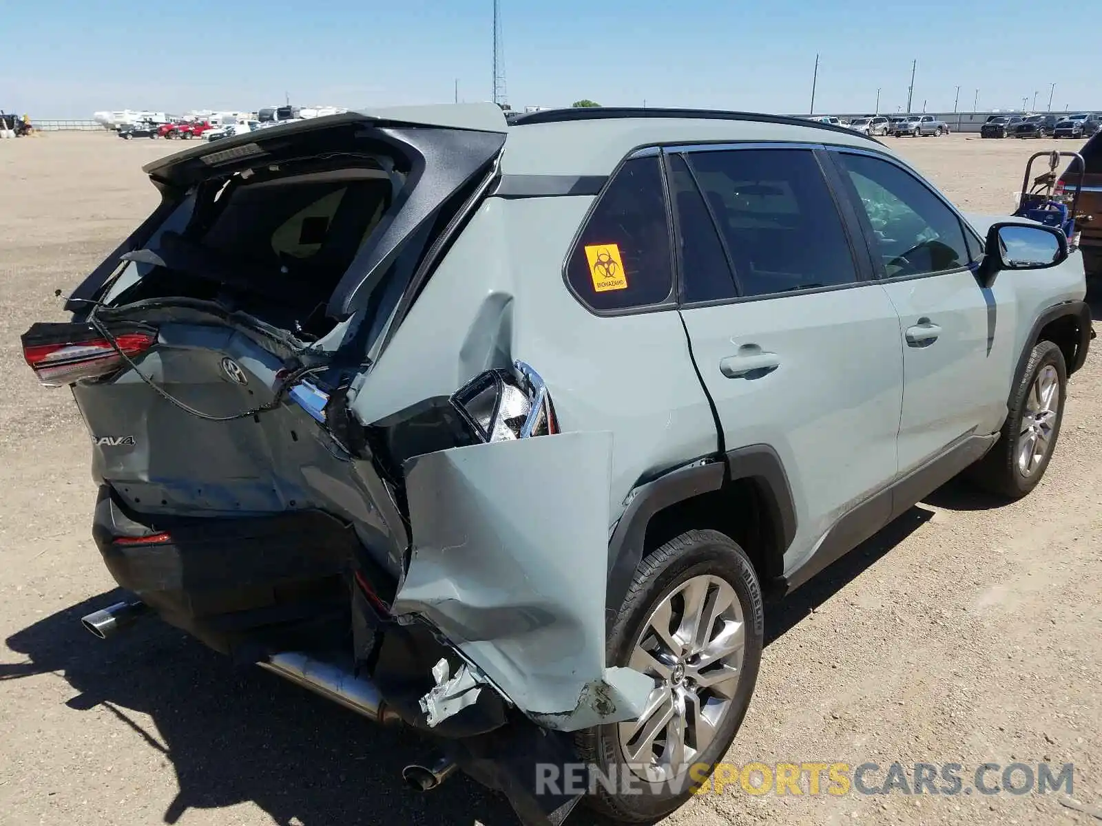 4 Photograph of a damaged car 2T3C1RFV2LW079818 TOYOTA RAV4 2020