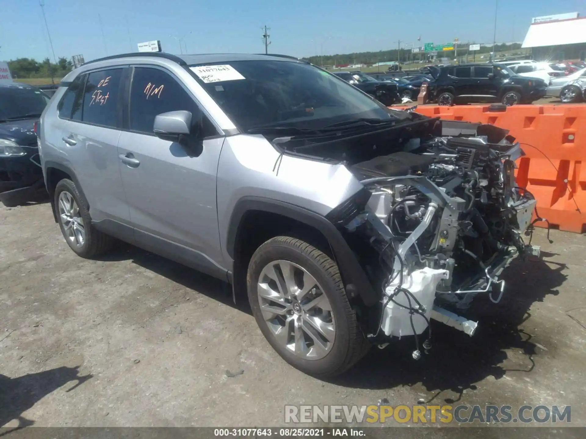 1 Photograph of a damaged car 2T3C1RFV2LW091712 TOYOTA RAV4 2020