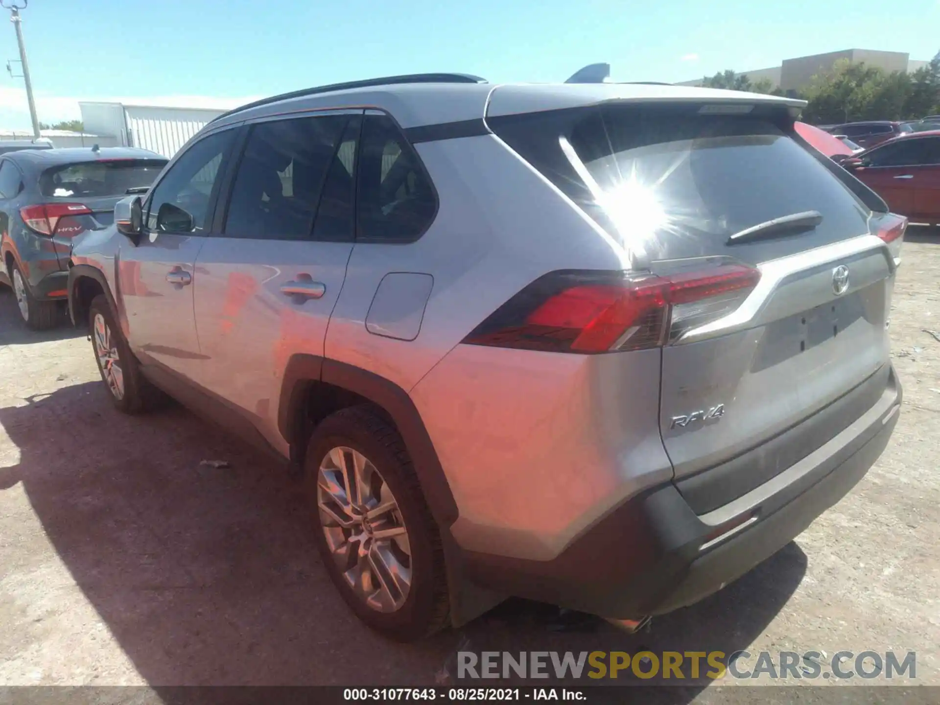 3 Photograph of a damaged car 2T3C1RFV2LW091712 TOYOTA RAV4 2020