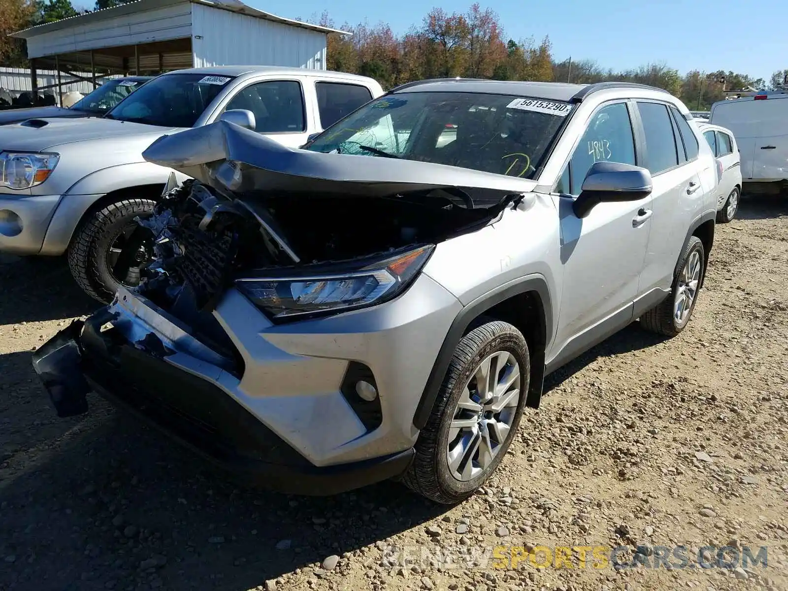 2 Photograph of a damaged car 2T3C1RFV2LW092472 TOYOTA RAV4 2020