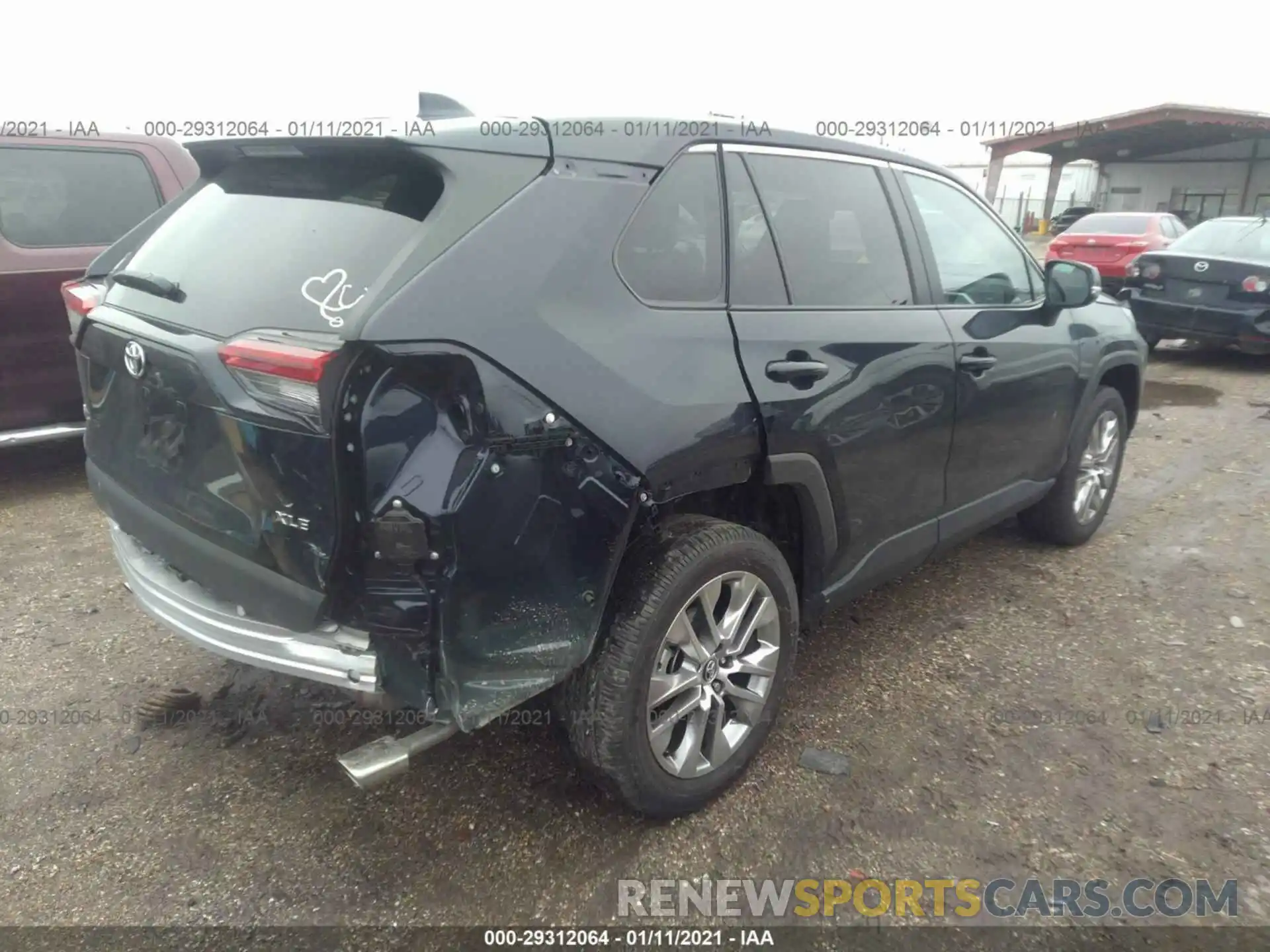 4 Фотография поврежденного автомобиля 2T3C1RFV2LW092715 TOYOTA RAV4 2020