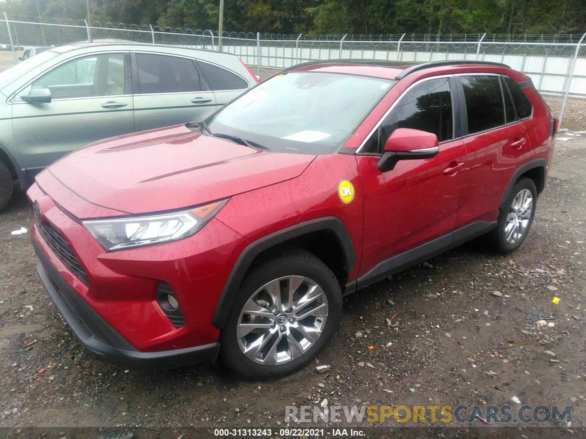 2 Photograph of a damaged car 2T3C1RFV3LC058445 TOYOTA RAV4 2020