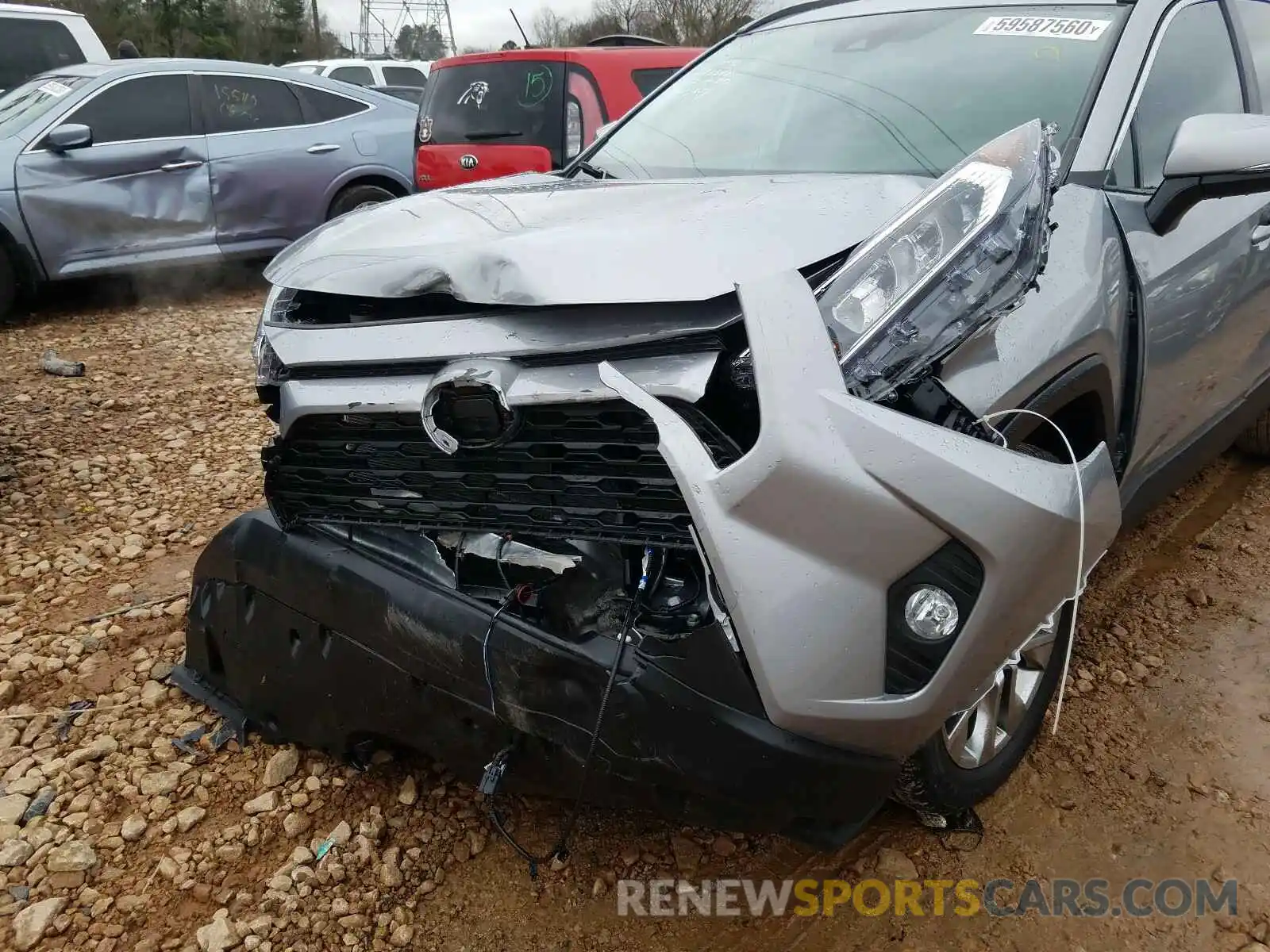 9 Photograph of a damaged car 2T3C1RFV3LC073348 TOYOTA RAV4 2020