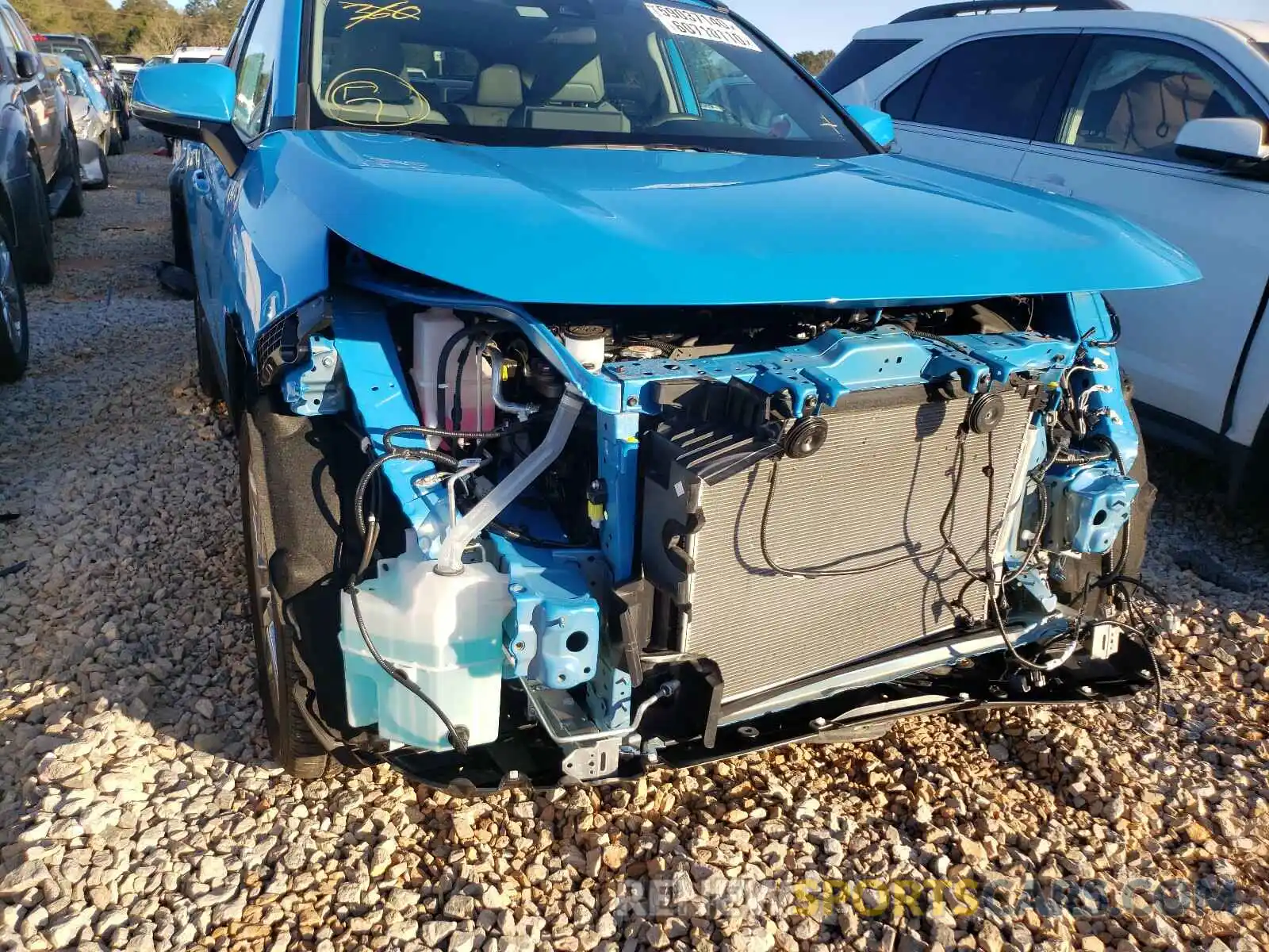 9 Photograph of a damaged car 2T3C1RFV3LC073558 TOYOTA RAV4 2020