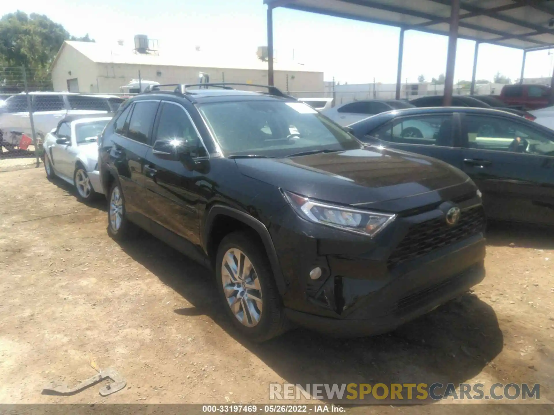 1 Фотография поврежденного автомобиля 2T3C1RFV3LC073883 TOYOTA RAV4 2020