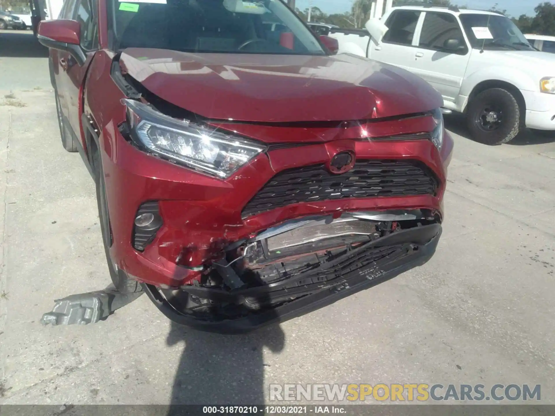 6 Photograph of a damaged car 2T3C1RFV3LC082678 TOYOTA RAV4 2020