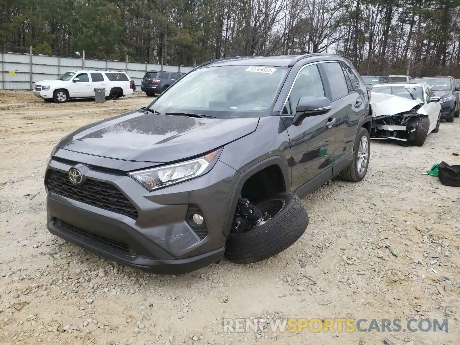 2 Photograph of a damaged car 2T3C1RFV3LC084561 TOYOTA RAV4 2020