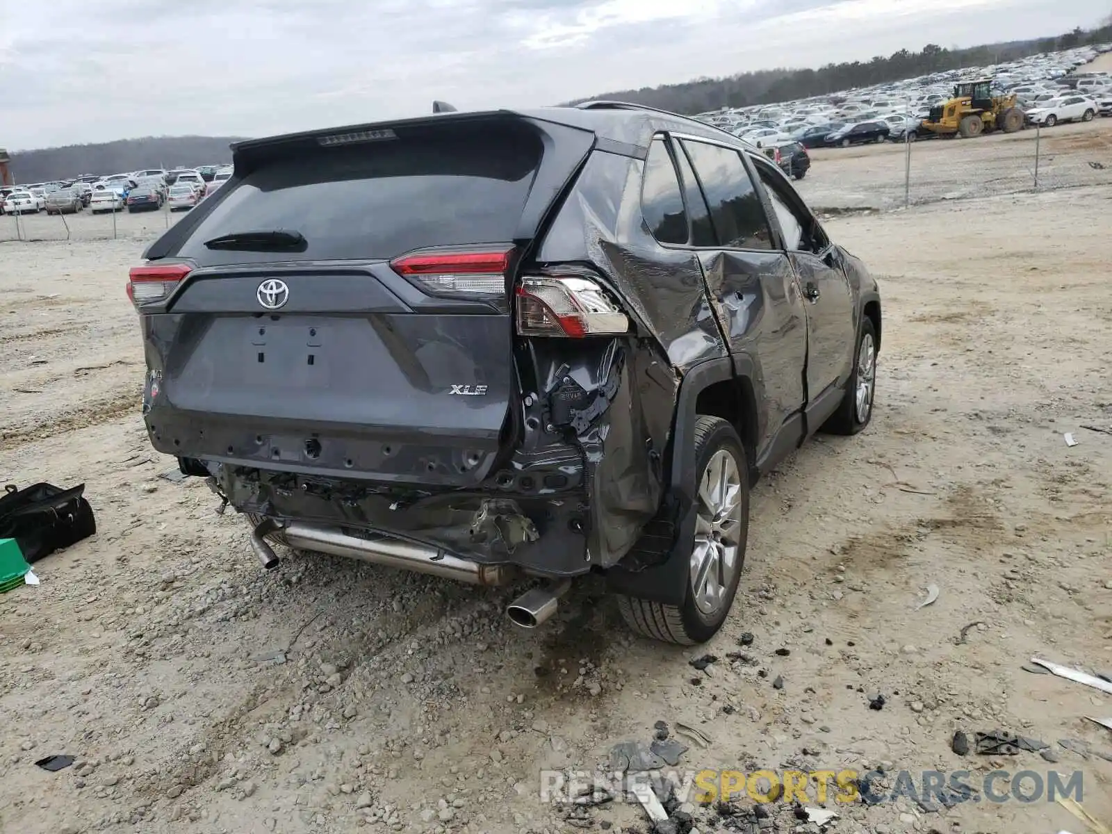 4 Photograph of a damaged car 2T3C1RFV3LC084561 TOYOTA RAV4 2020