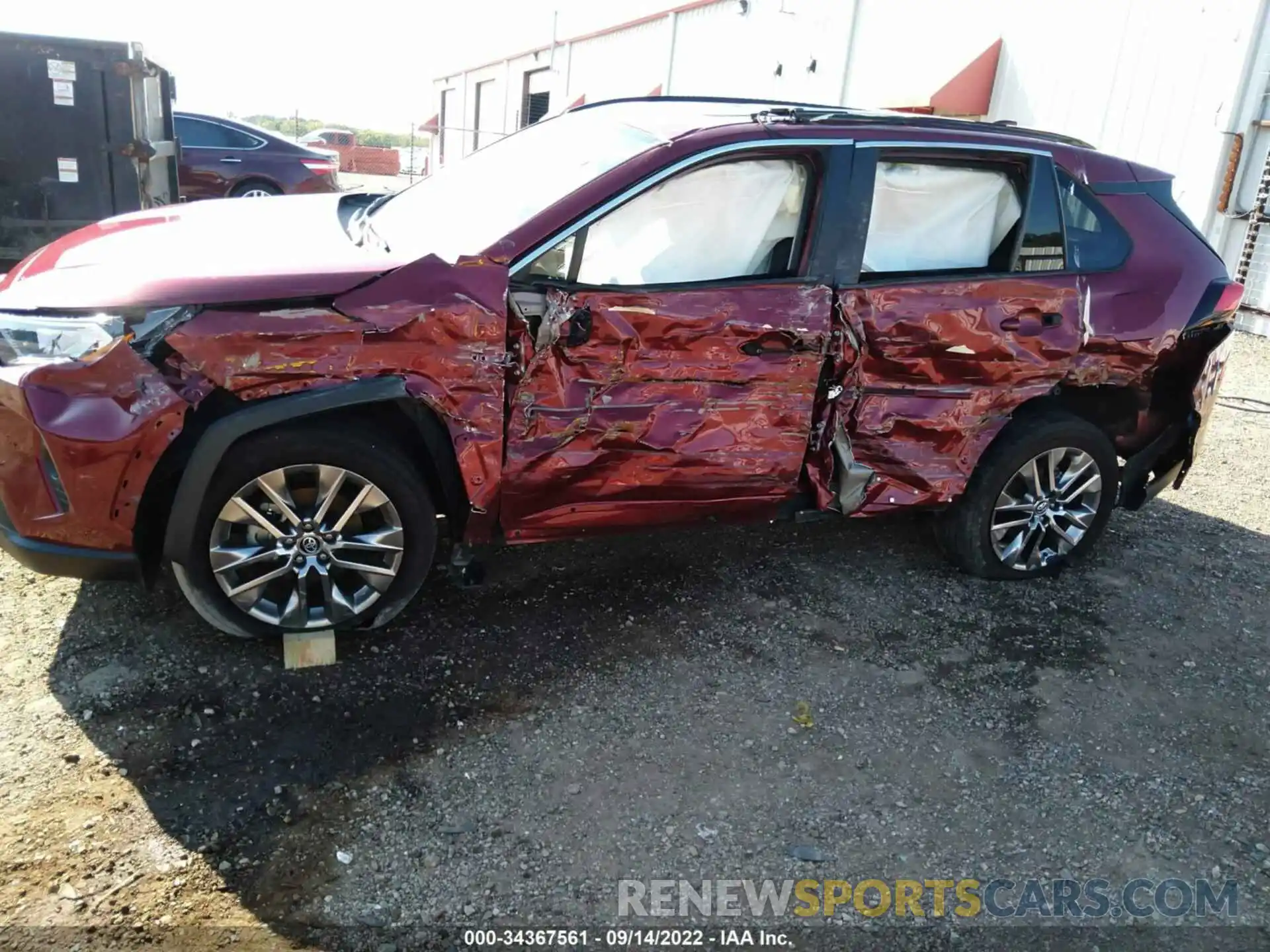 6 Photograph of a damaged car 2T3C1RFV3LW071629 TOYOTA RAV4 2020