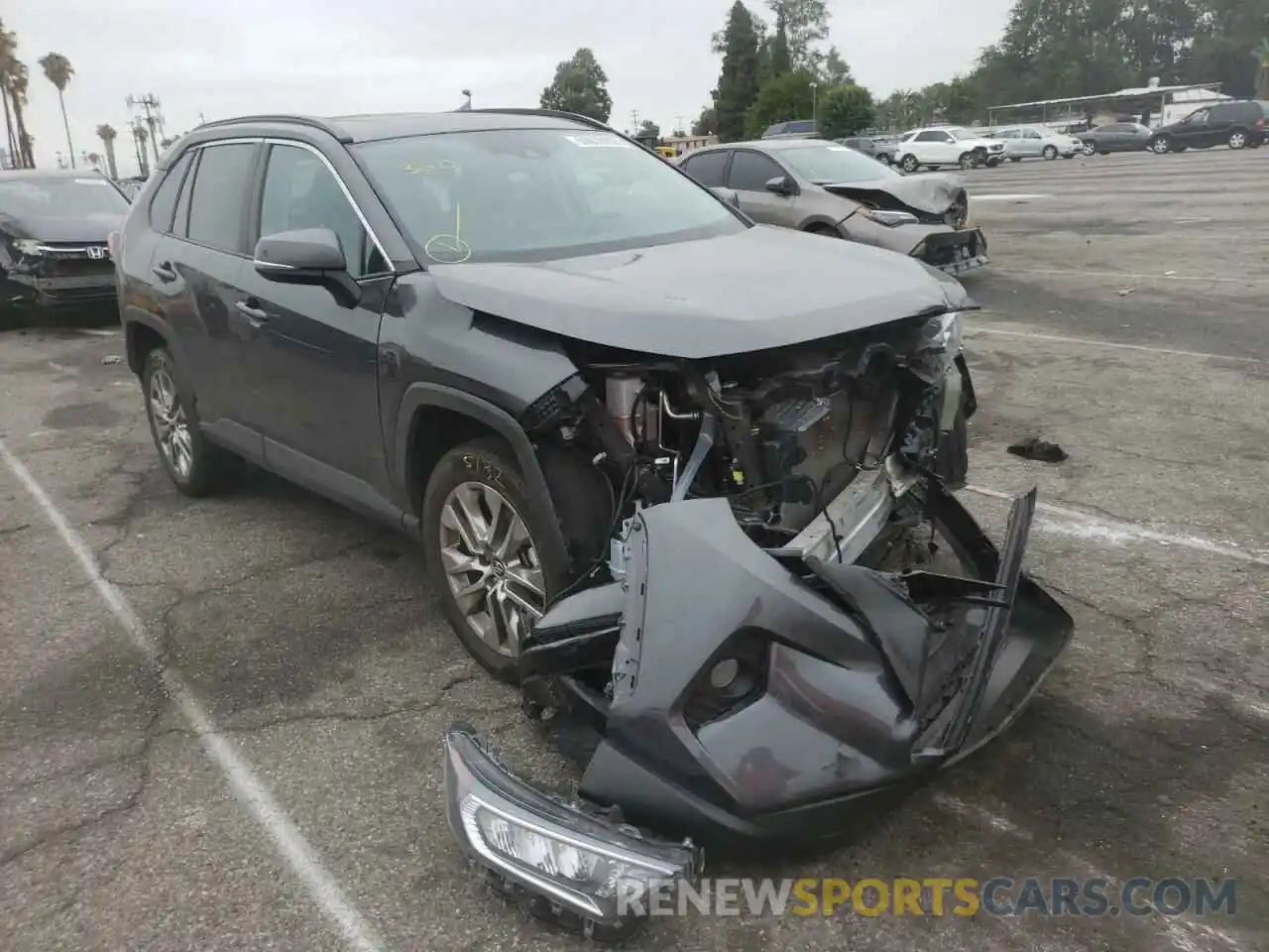 1 Photograph of a damaged car 2T3C1RFV3LW072988 TOYOTA RAV4 2020