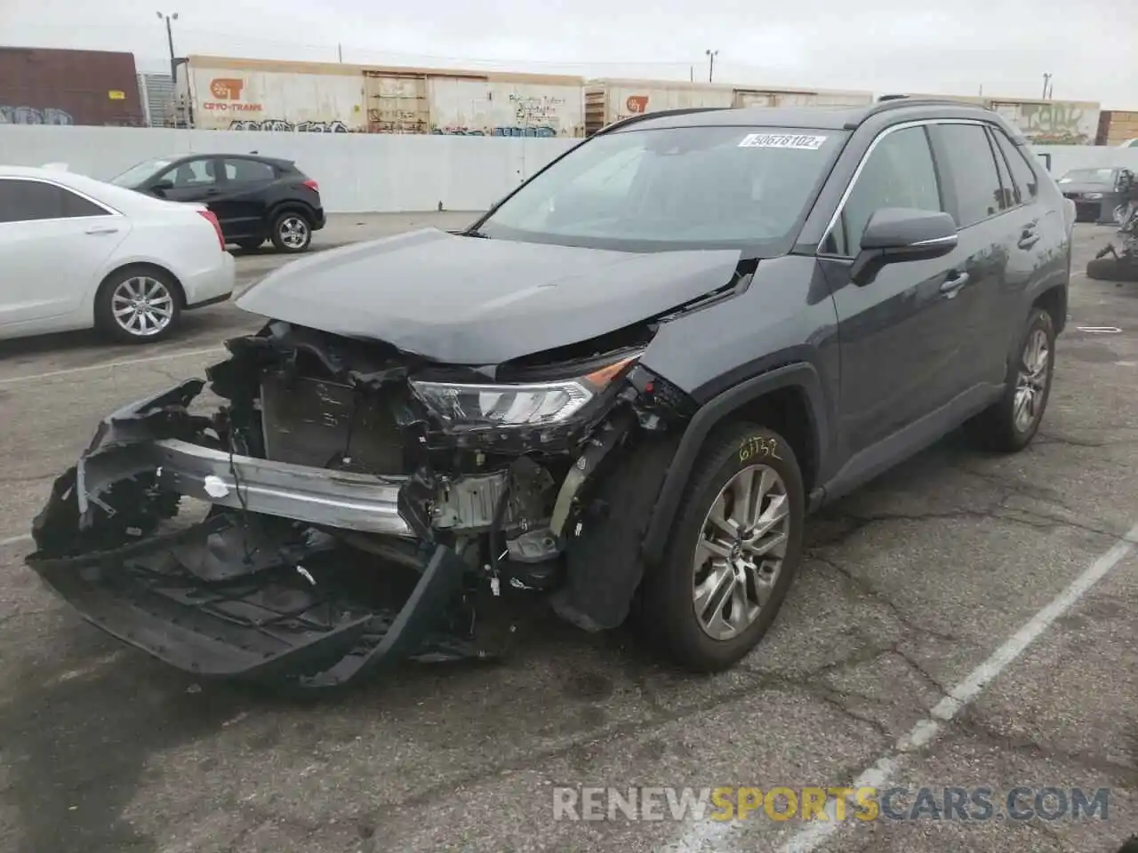 2 Photograph of a damaged car 2T3C1RFV3LW072988 TOYOTA RAV4 2020