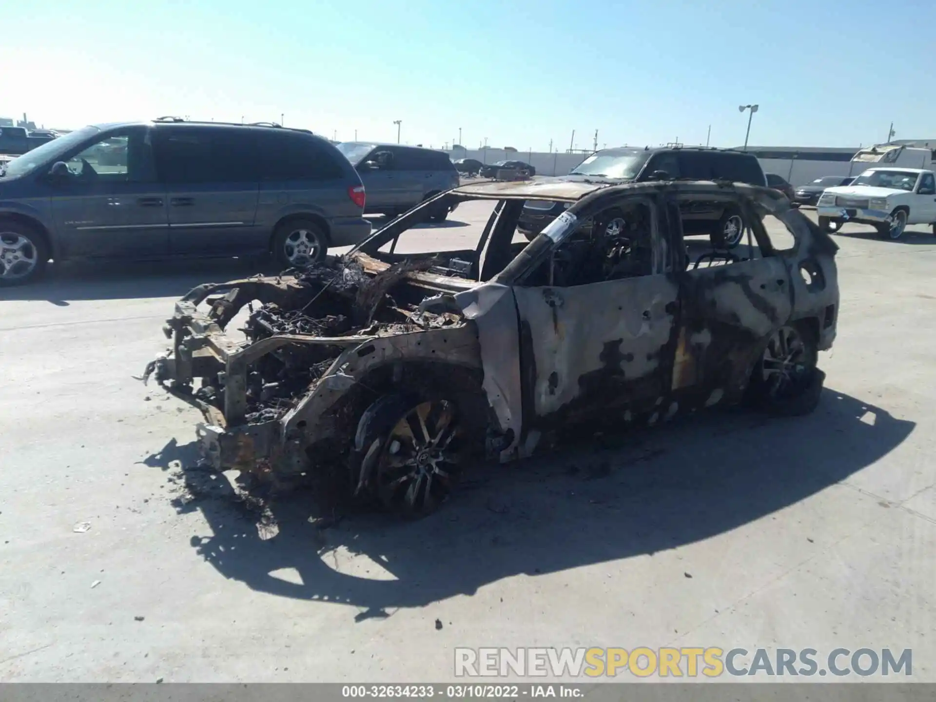 2 Photograph of a damaged car 2T3C1RFV3LW082551 TOYOTA RAV4 2020