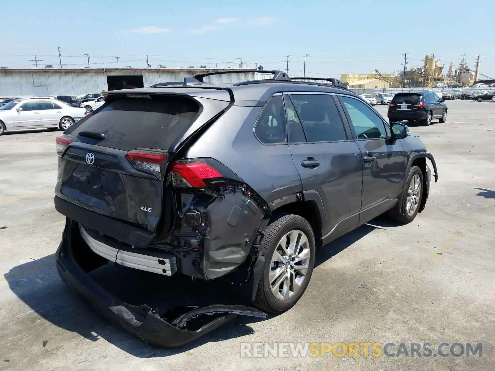 4 Photograph of a damaged car 2T3C1RFV3LW084879 TOYOTA RAV4 2020