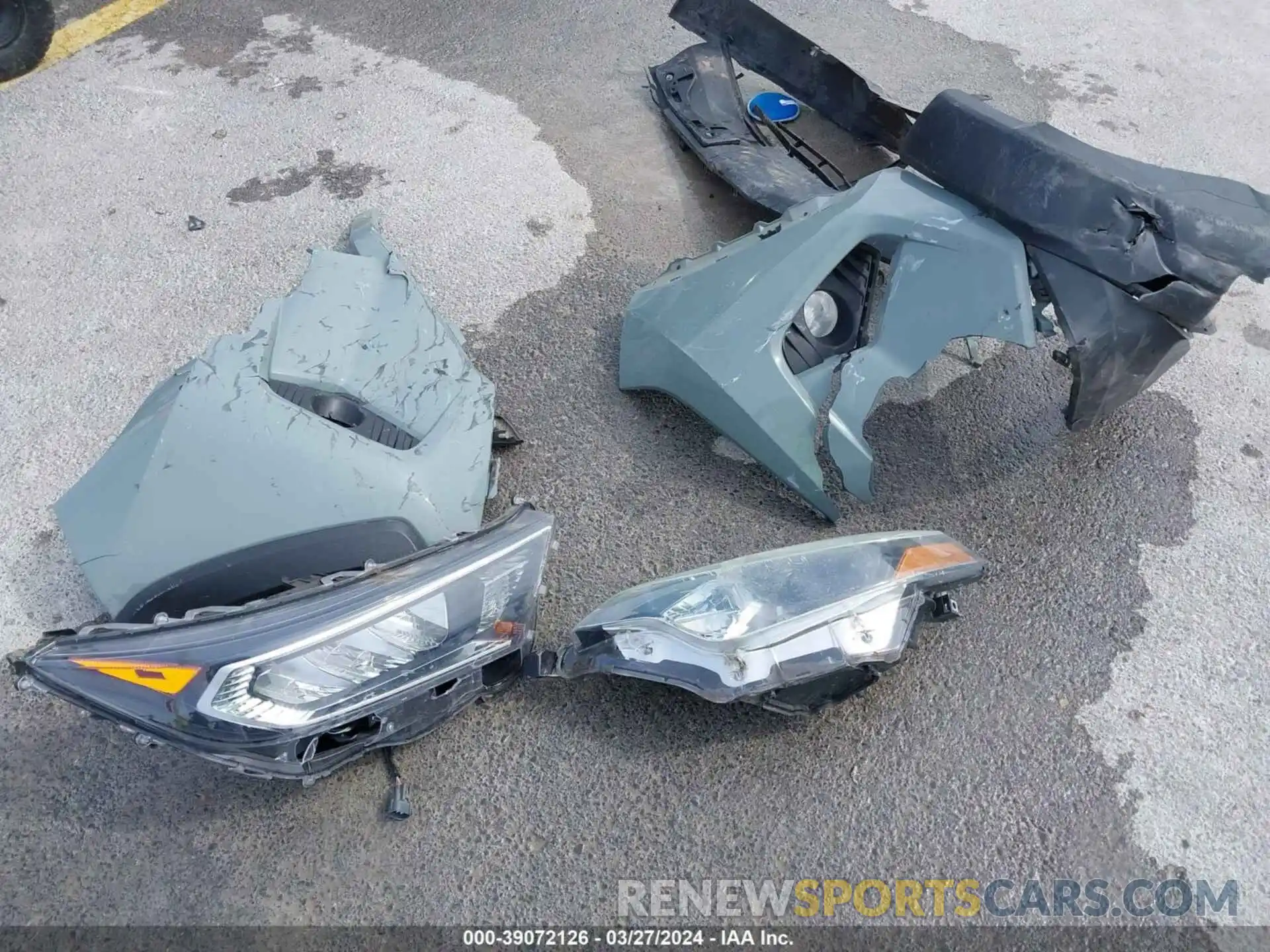 12 Photograph of a damaged car 2T3C1RFV3LW086938 TOYOTA RAV4 2020