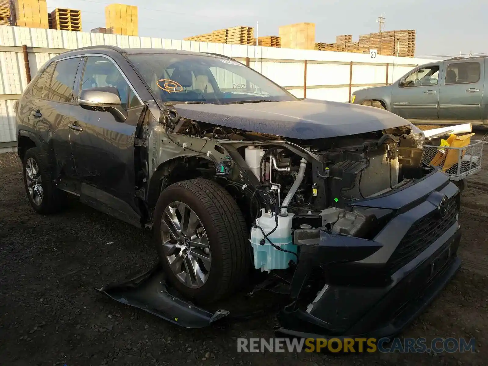 1 Photograph of a damaged car 2T3C1RFV3LW096580 TOYOTA RAV4 2020