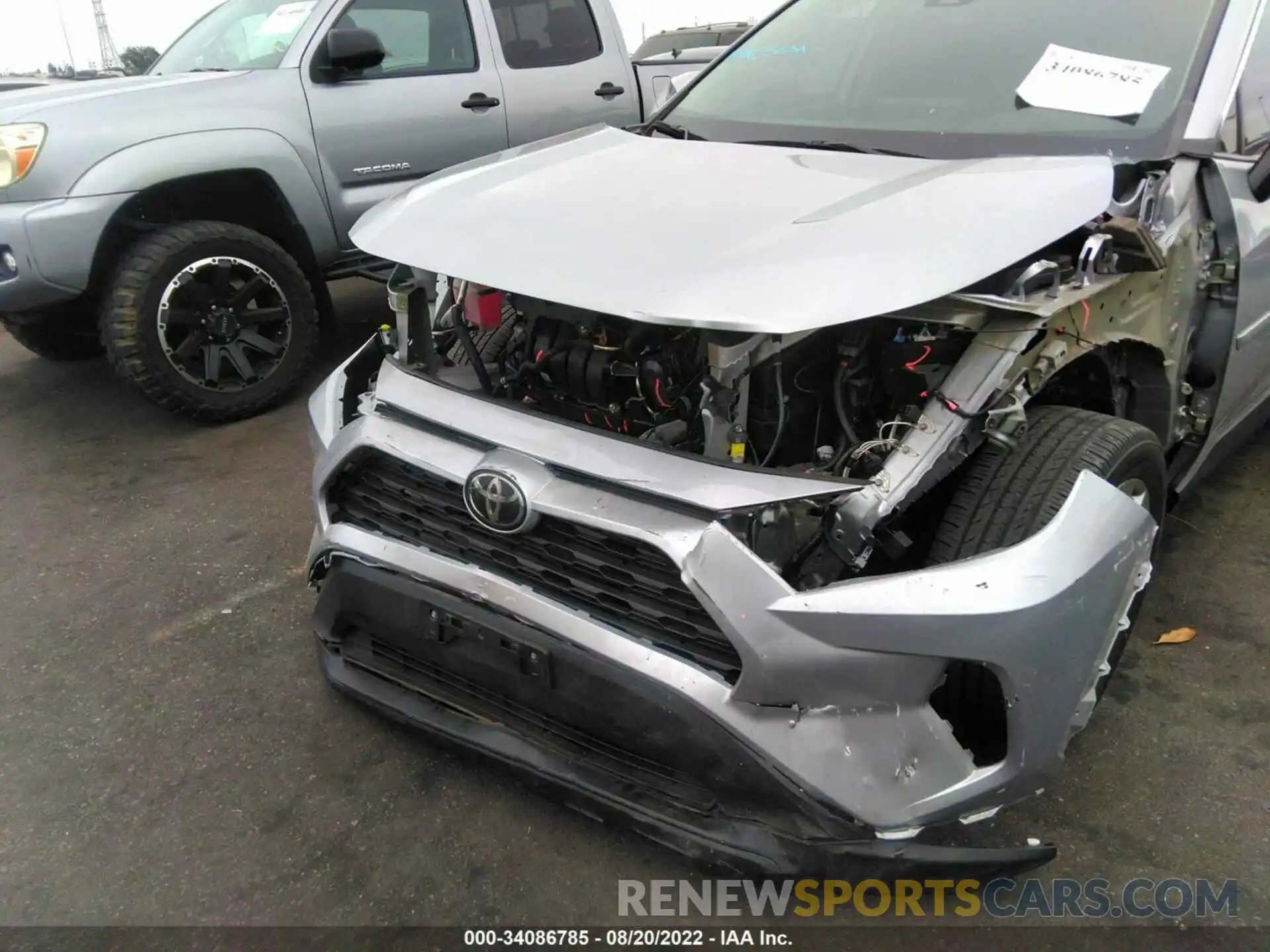 6 Photograph of a damaged car 2T3C1RFV3LW097762 TOYOTA RAV4 2020