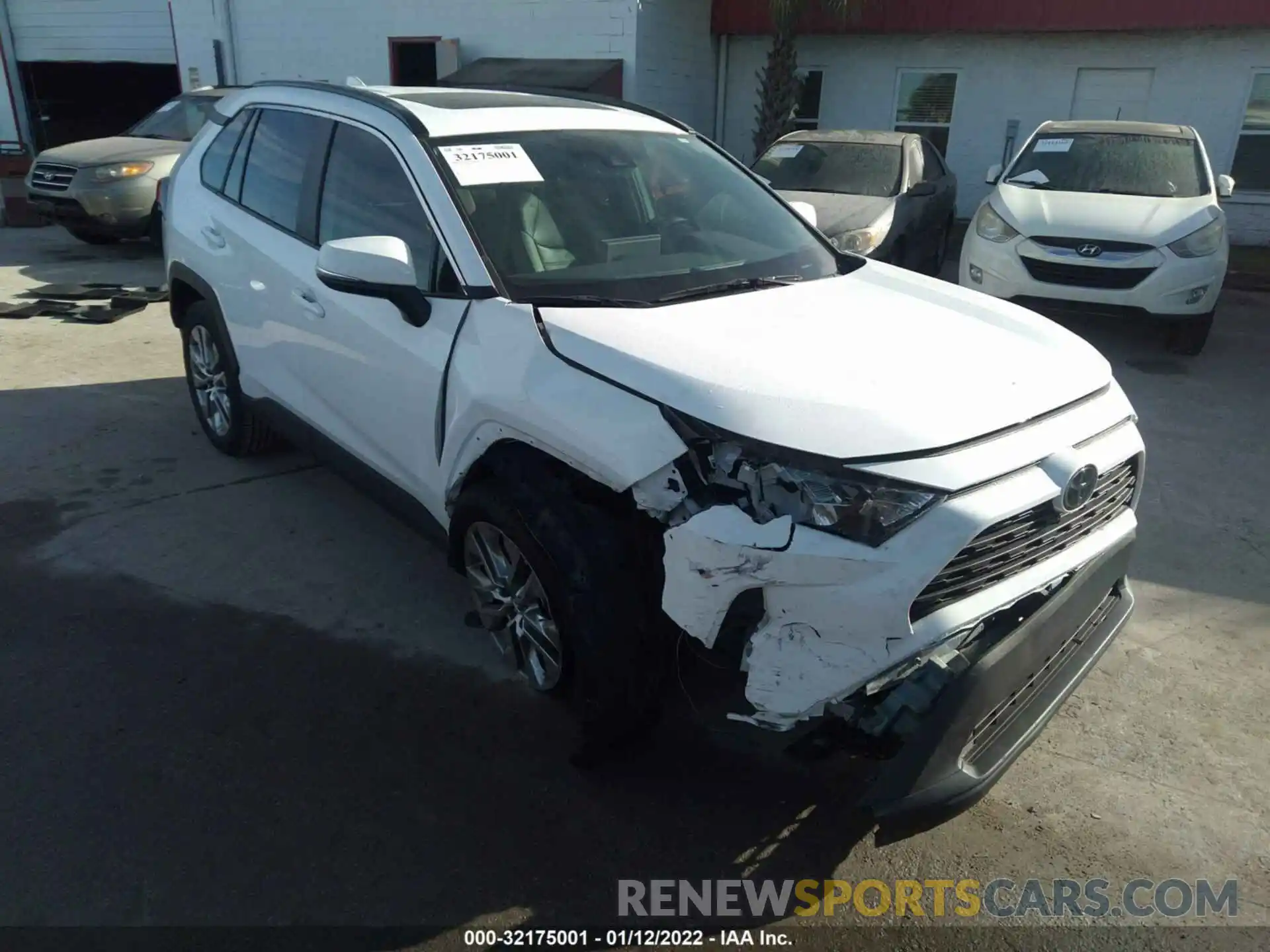 6 Фотография поврежденного автомобиля 2T3C1RFV4LC065517 TOYOTA RAV4 2020