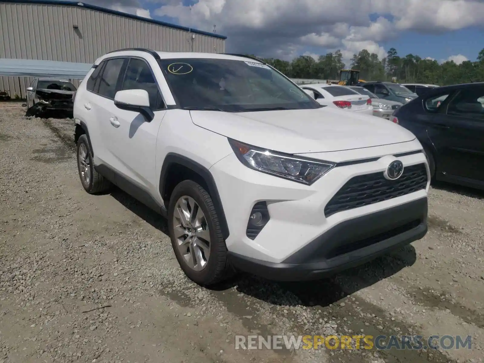 1 Photograph of a damaged car 2T3C1RFV4LC068305 TOYOTA RAV4 2020